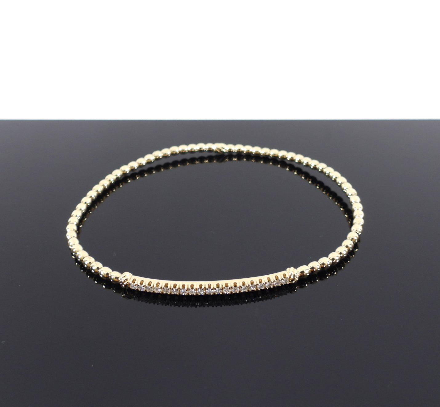 David Yurman 18k Yellow Gold Petite Pave Bead Flex Bracelet for Women - Elegant Stackable Jewelry for Everyday Wear & Special Occasions