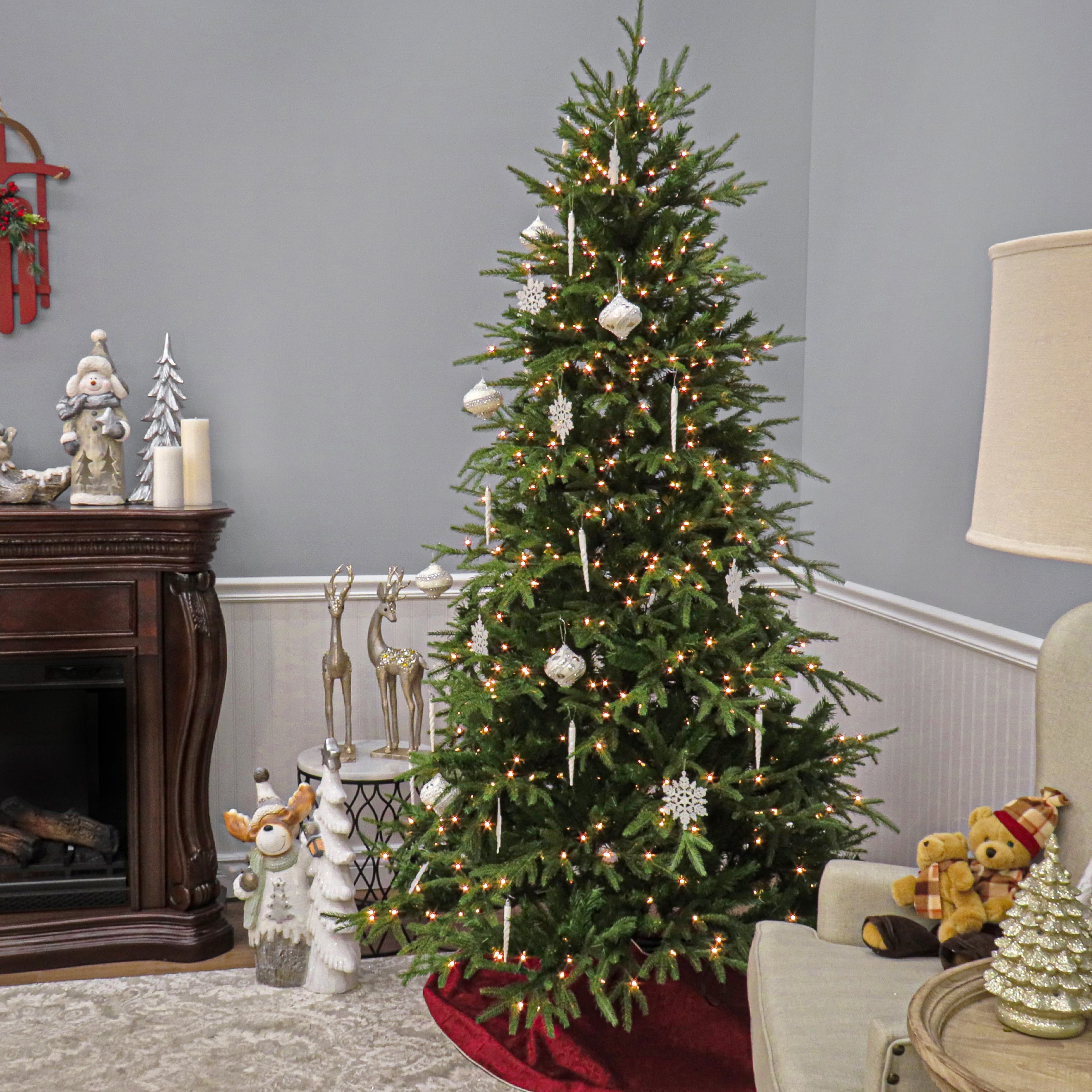 6.5 ft Pre-Lit Northern Fraser Fir Artificial Christmas Tree with Clear LED Lights - Perfect for Living Room, Office, and Holiday Decorations