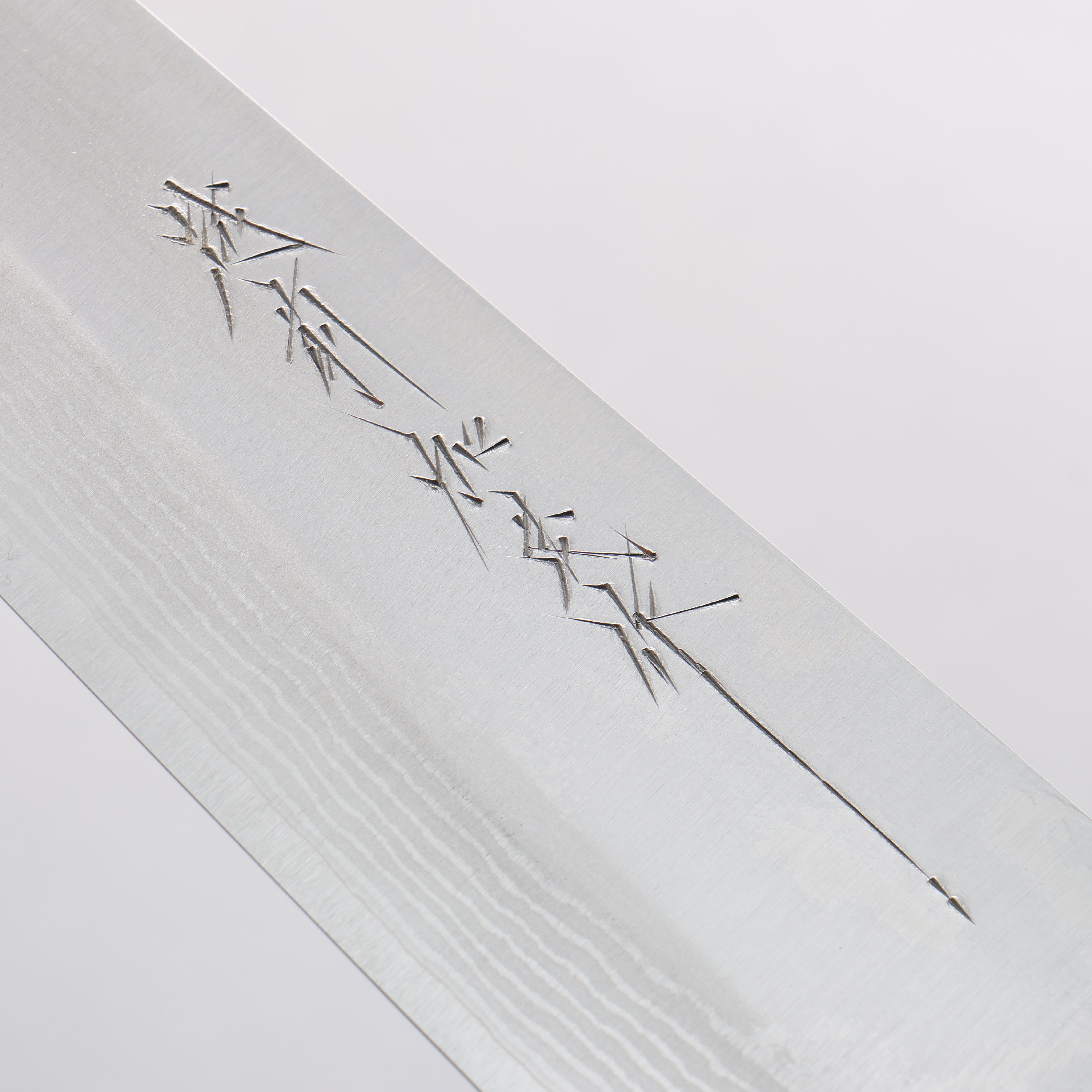 Premium Kamo Hamono VG10 Damascus Gyuto Chef Knife 210mm - Japanese High Carbon Stainless Steel with Brown Pakka Wood Handle - Perfect for Sushi, Meat Cutting & Professional Kitchen Use