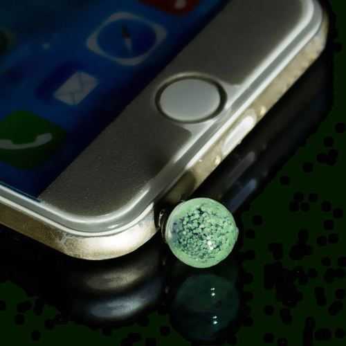 3.5mm Glow in The Dark Headphone Jack Dust Plug - Anti-Dust Cover for Tablets, Phones, Laptops (Random Color) - Perfect for Night Use, Travel & Device Protection