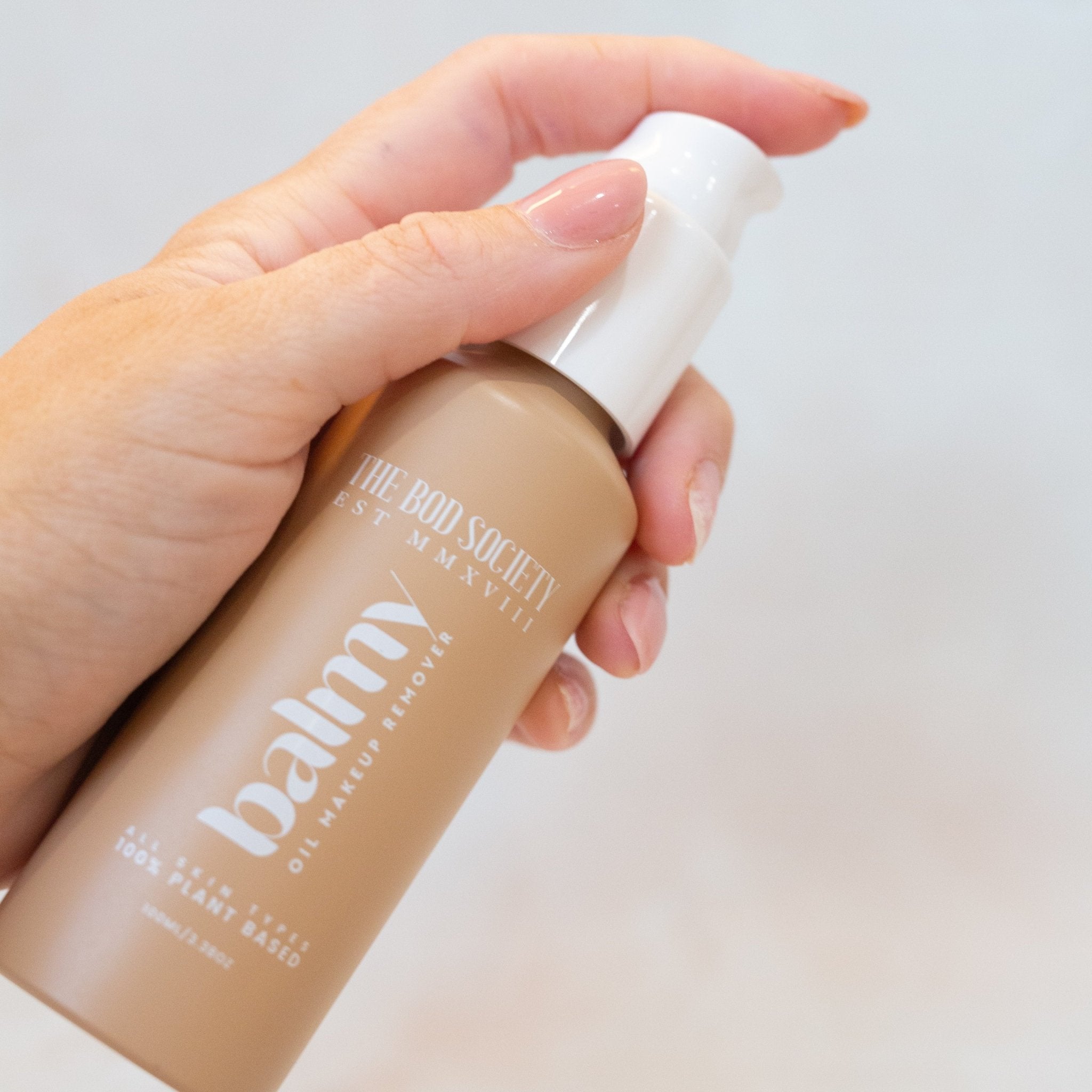 Balmy Oil Makeup Cleanser - Gentle Facial Cleansing Oil for All Skin Types | Remove Makeup & Impurities | Hydrating & Nourishing | Perfect for Daily Skincare Routine & Travel