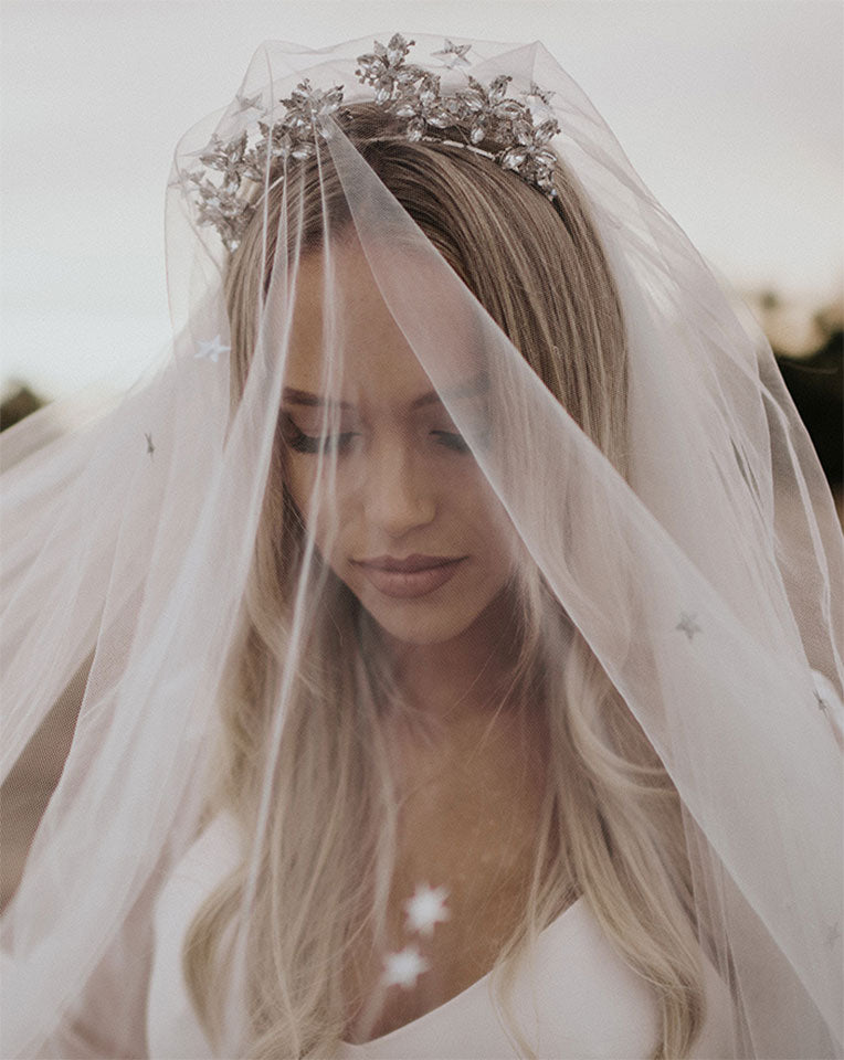 Kezani Star Crystal Crown Bridal Headpiece – Elegant Wedding Hair Accessory for Brides, Prom, and Special Occasions