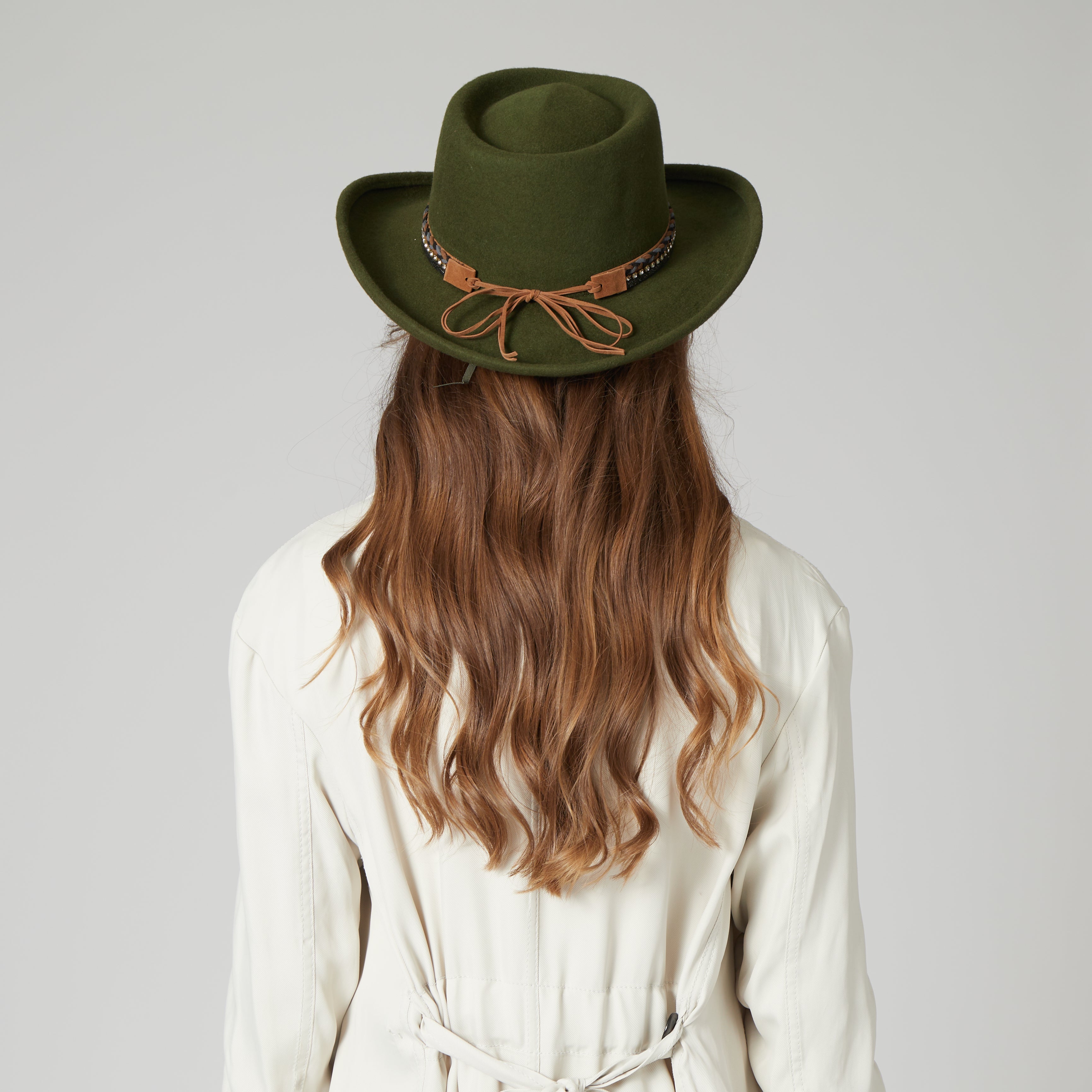 Women's Gambler Rhinestone Braided Band Hat - Stylish Western Cowgirl Accessory for Rodeo, Concerts & Country Music Festivals