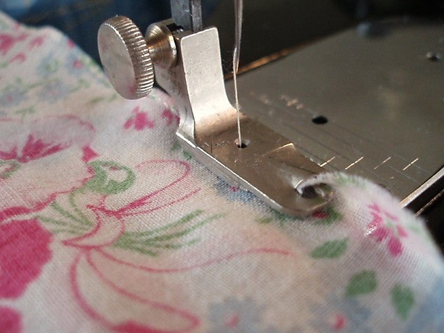 Vintage Original Singer Flange Hemmer - Perfect for Sewing, Quilting & DIY Fabric Projects