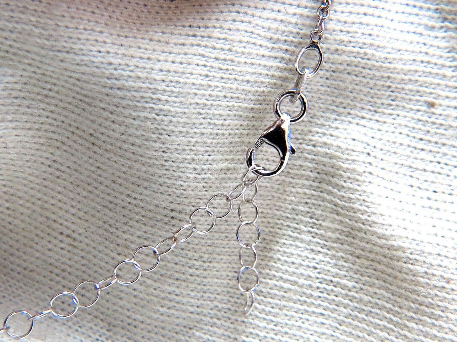 0.50ct Natural Pear-Shaped Diamond Cluster Necklace in 14K Gold - Perfect for Weddings, Anniversaries & Special Occasions