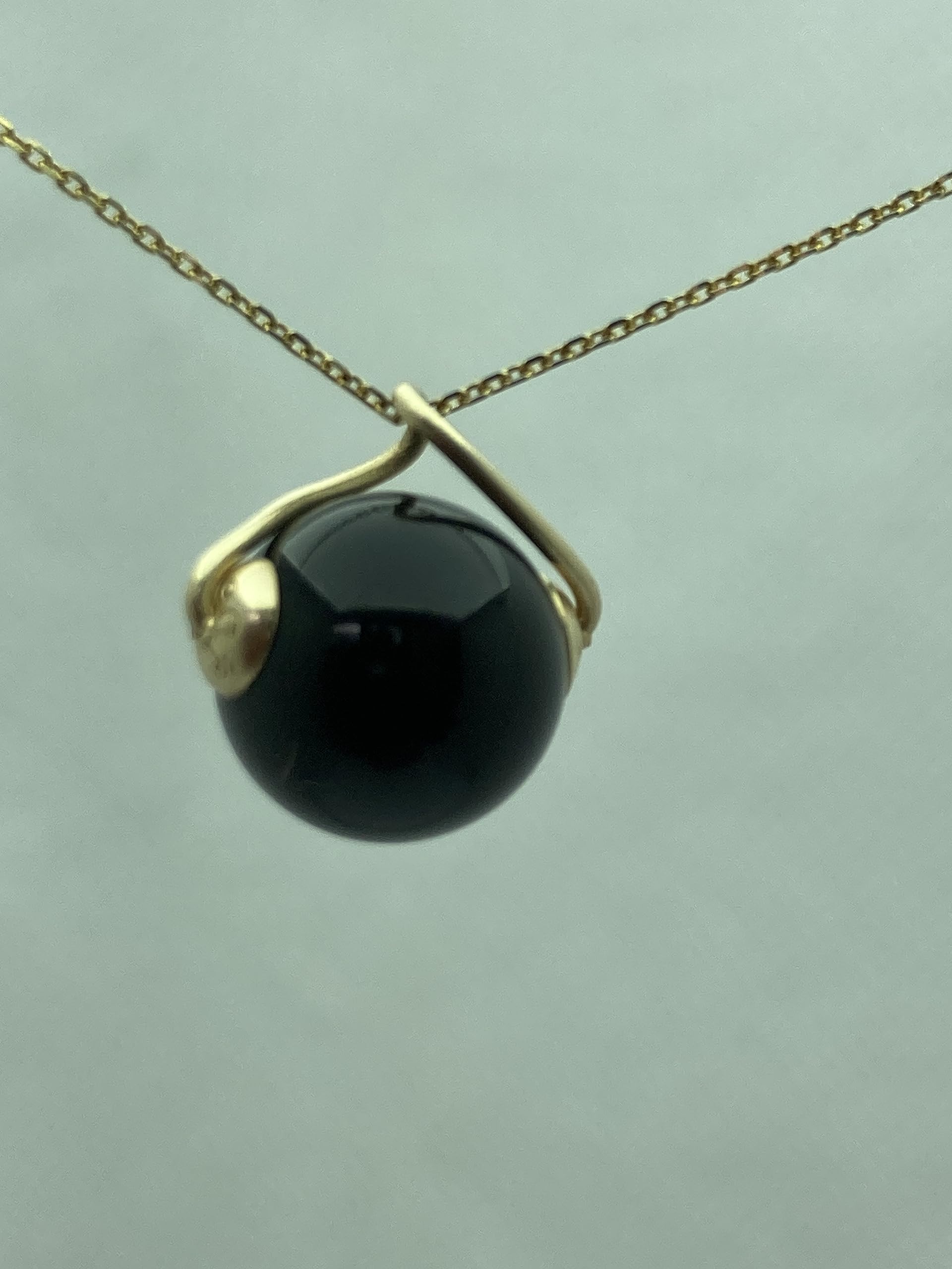 Solid Gold Black Onyx Pendant Necklace - 18K Gold Chain with Round Black Gemstone | Elegant Jewelry for Women, Perfect for Gifts, Parties & Special Occasions