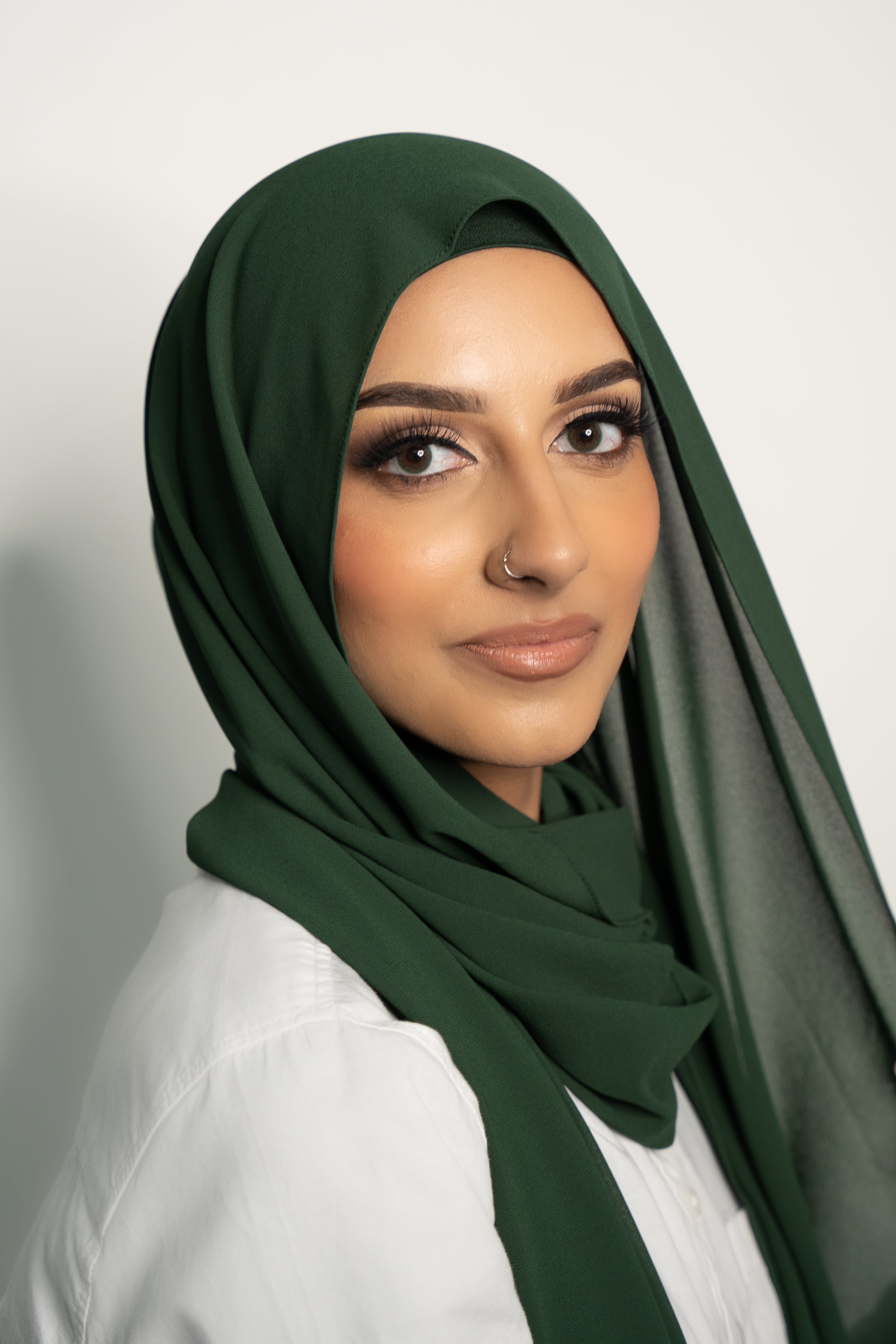Leena Chiffon Hijab Set - Soft & Lightweight Muslim Scarf for Women - Perfect for Daily Wear, Prayer, and Special Occasions
