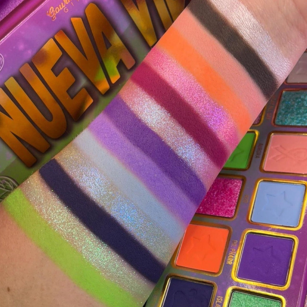 Nueva Vida x Steff's Beauty Stash Eyeshadow Palette - 18 Highly Pigmented Matte & Shimmer Eyeshadows for Professional Makeup | Perfect for Day to Night Looks, Bridal Makeup & Special Occasions