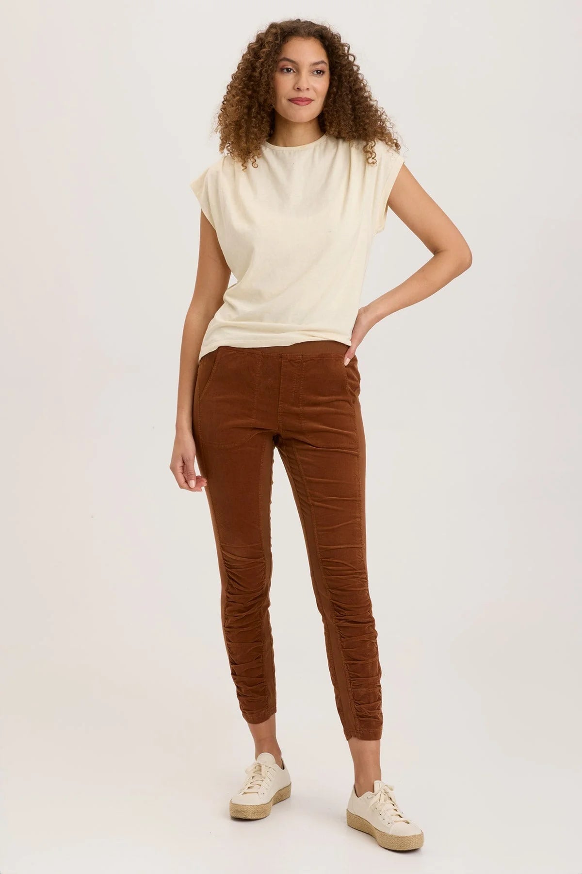 Stylish Cord Penny Legging in Russet Pigment - Perfect for Casual Wear, Workouts & Everyday Comfort
