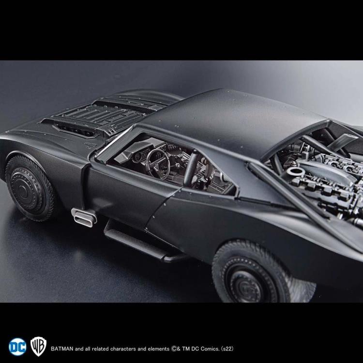 The Batman (2022) Batmobile 1/35 Scale Model Kit - Premium Collectible Toy for DC Comics Fans & Movie Enthusiasts - Perfect for Display, Gifts & Action Figure Collections