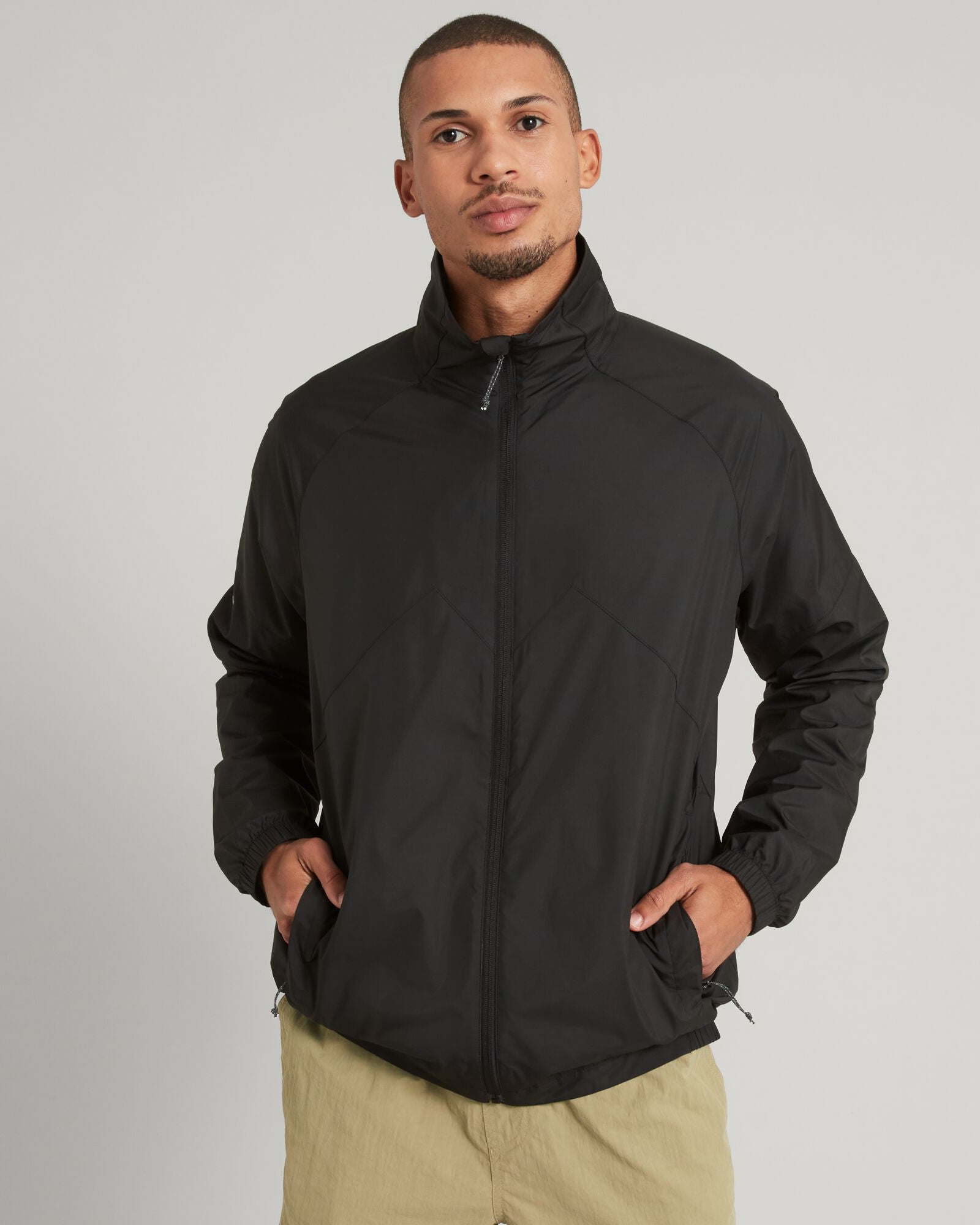 WND Chaser Men's Lightweight Windbreaker Jacket - Waterproof Outdoor Running Hooded Raincoat (Black) - Perfect for Hiking, Jogging & Travel