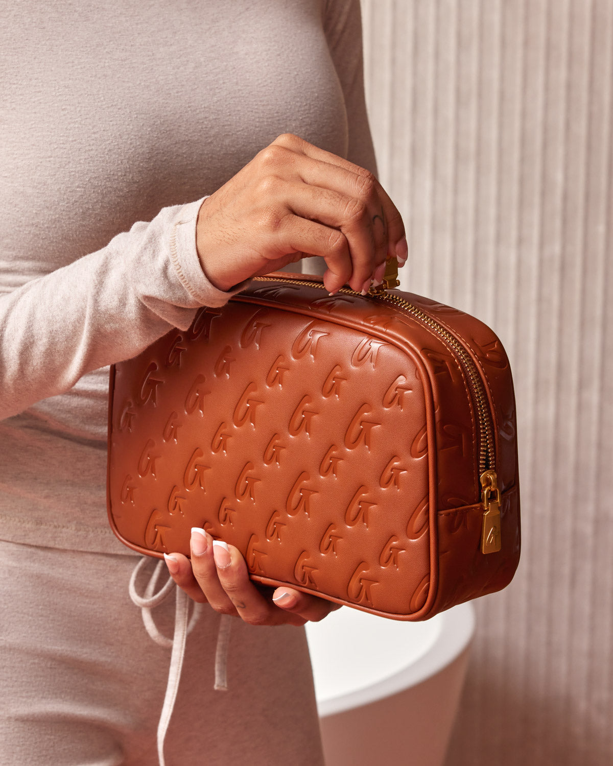 Personalized Monogram Toiletry Bag for Travel - Brown Leather Cosmetic Case | Perfect for Gym, Vacation & Weekend Getaways