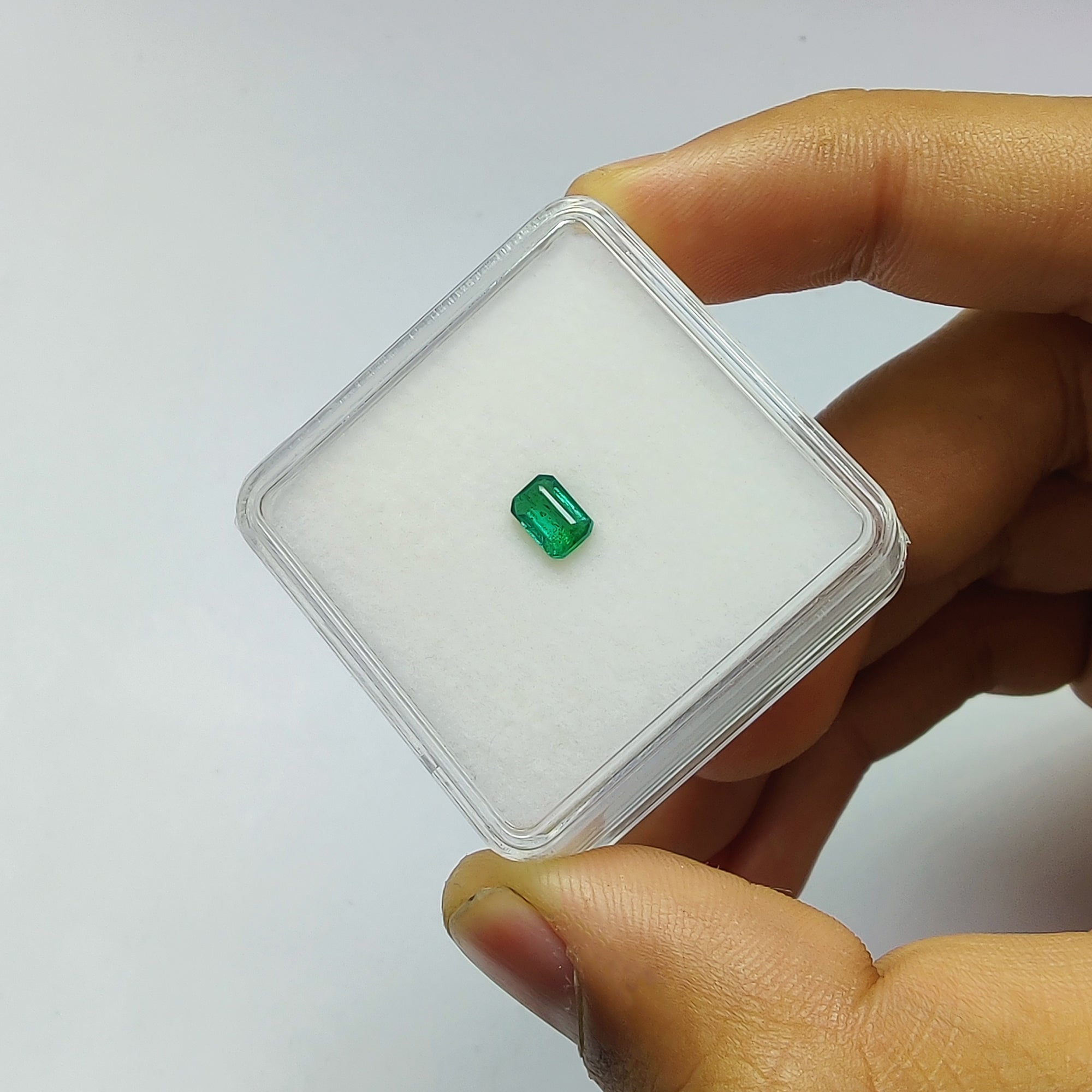 0.55cts Natural Untreated Green Emerald Gemstone - Cushion Cut 6x4mm for Jewelry Making, Engagement Rings & Fine Collections