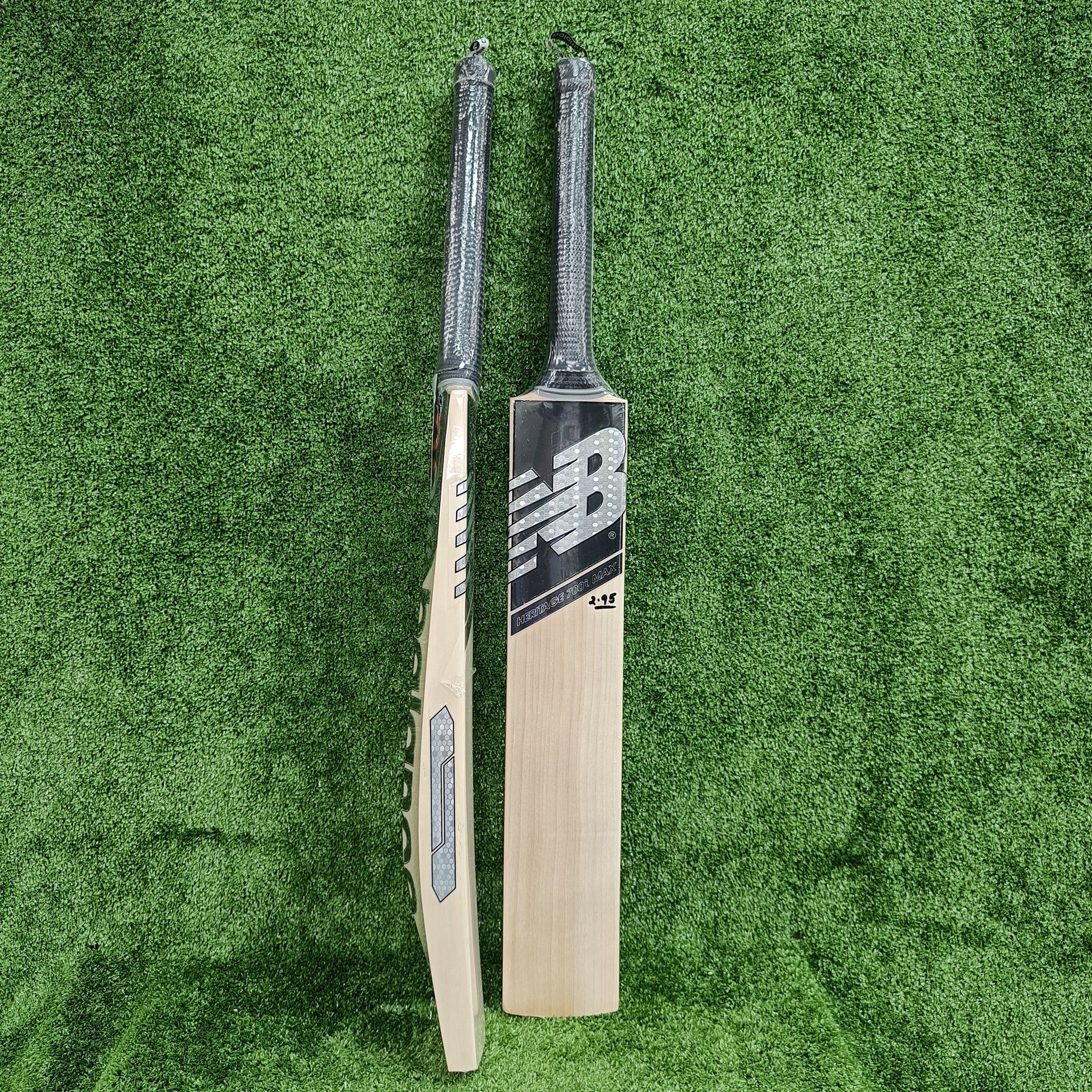 NB Heritage 700i Max English Willow Cricket Bat - Premium Professional Grade for Matches & Training | Perfect for Club Players & Tournament Use