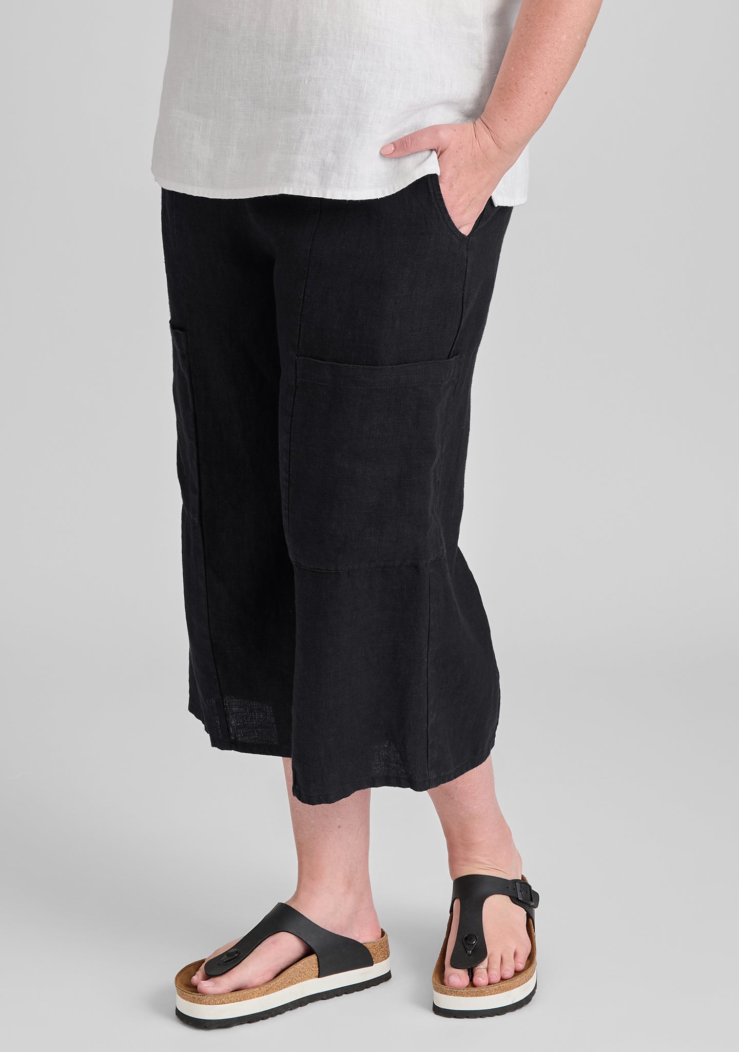 Flattering Linen Crop Pants for Women - Comfortable & Stylish Summer Casual Wear for Beach, Travel & Everyday Outfits
