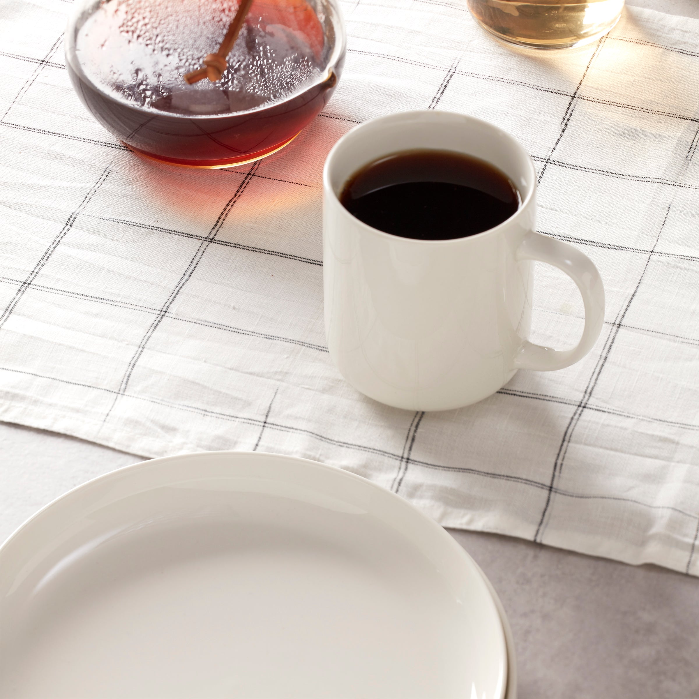 24-Piece White Dinnerware Set for 12 - Elegant Porcelain Plates, Bowls & Mugs - Perfect for Family Dinners, Parties & Restaurant Use