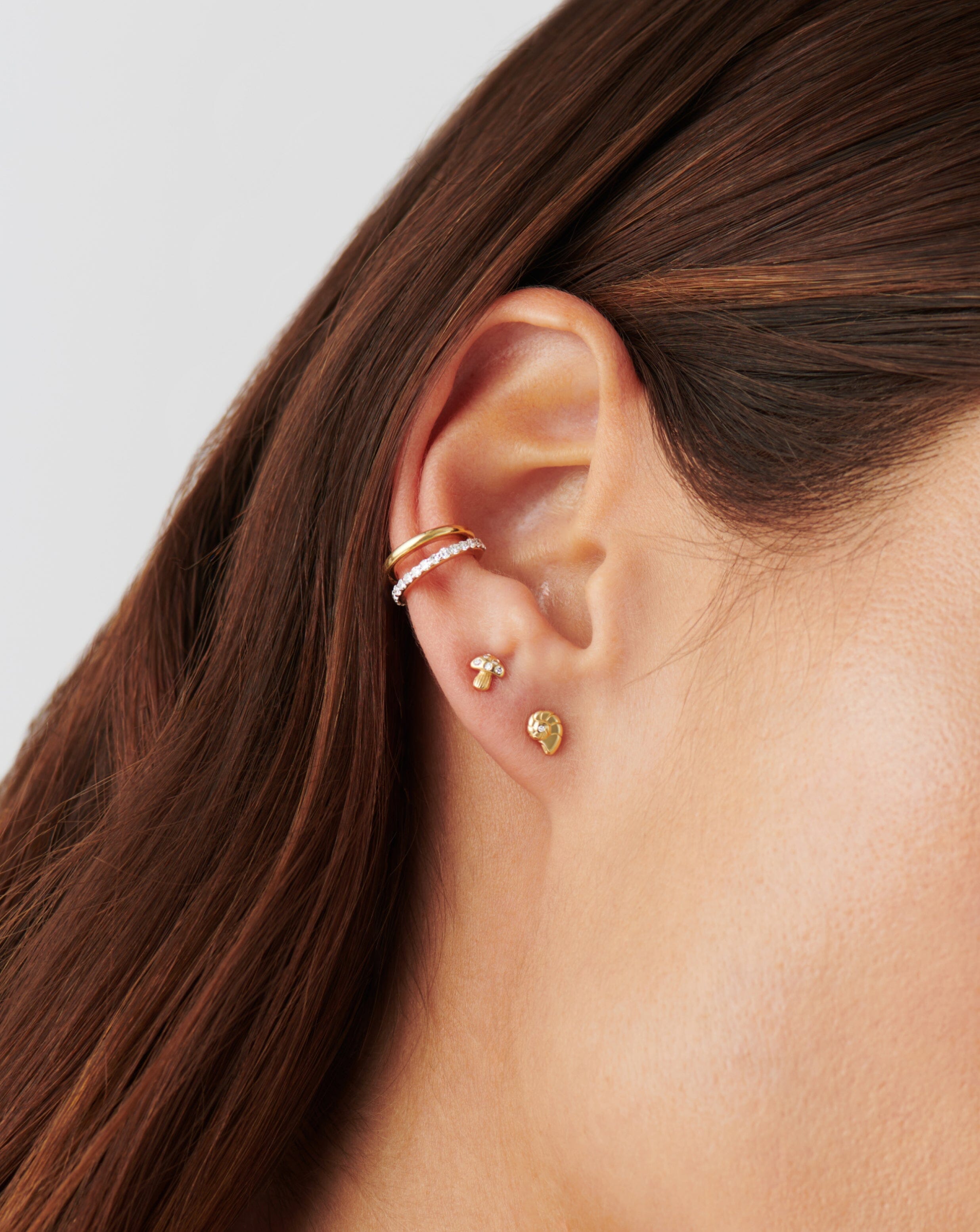 Exquisite Diamond Shell Single Stud Earrings for Women - 14K Gold Plated Elegant Jewelry - Perfect for Weddings, Parties & Everyday Wear