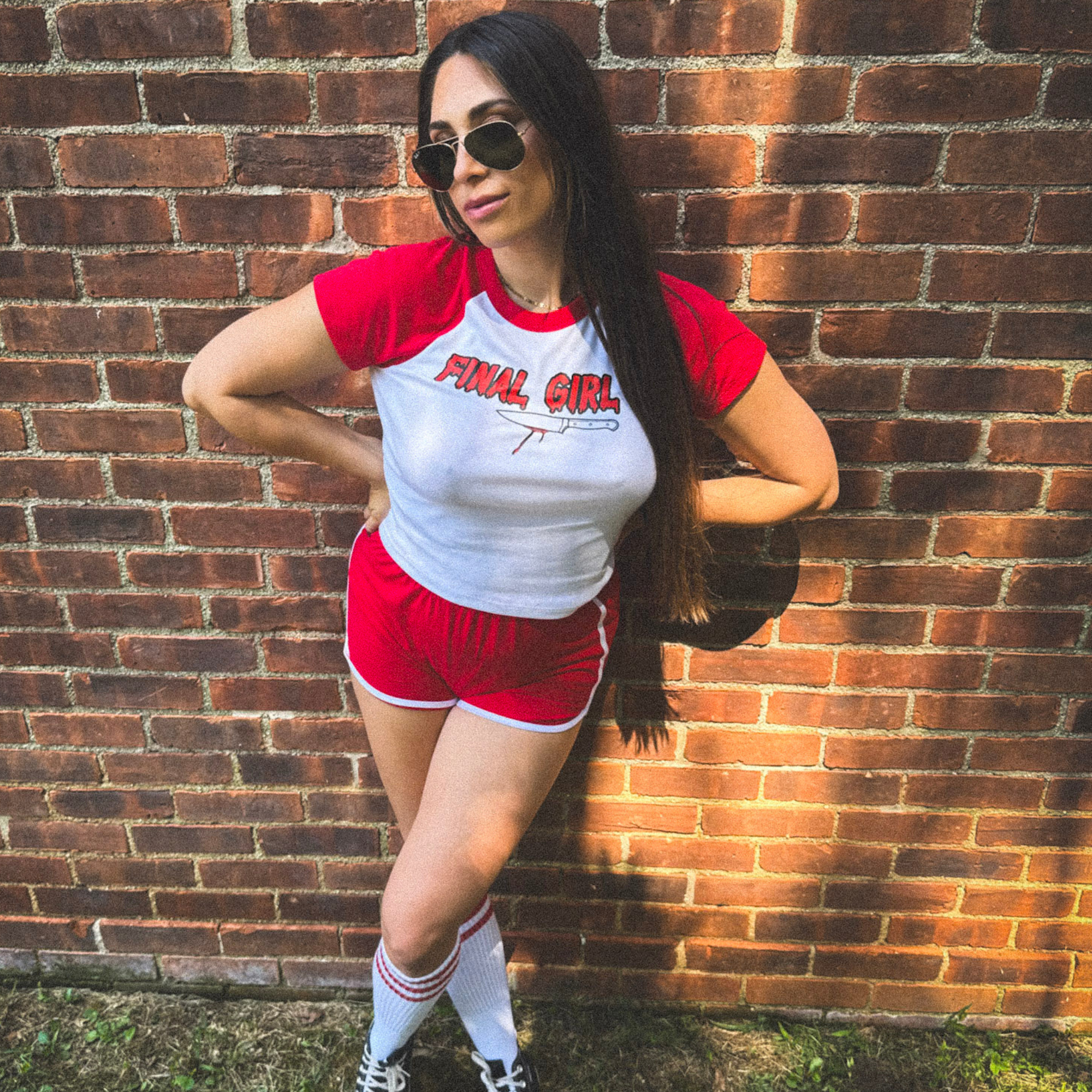 Final Girl Ringer T-Shirt - Horror Movie Fan Gift, Vintage Style Graphic Tee for Halloween, Cosplay & Horror Conventions
