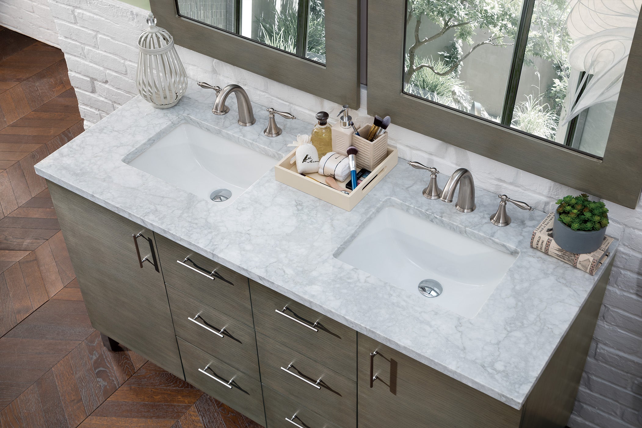 Metropolitan 60-Inch Silver Oak Double Bathroom Vanity with 3CM Carrara Marble Top - Luxurious Modern Bathroom Furniture for Master Suite & Guest Bath Renovation