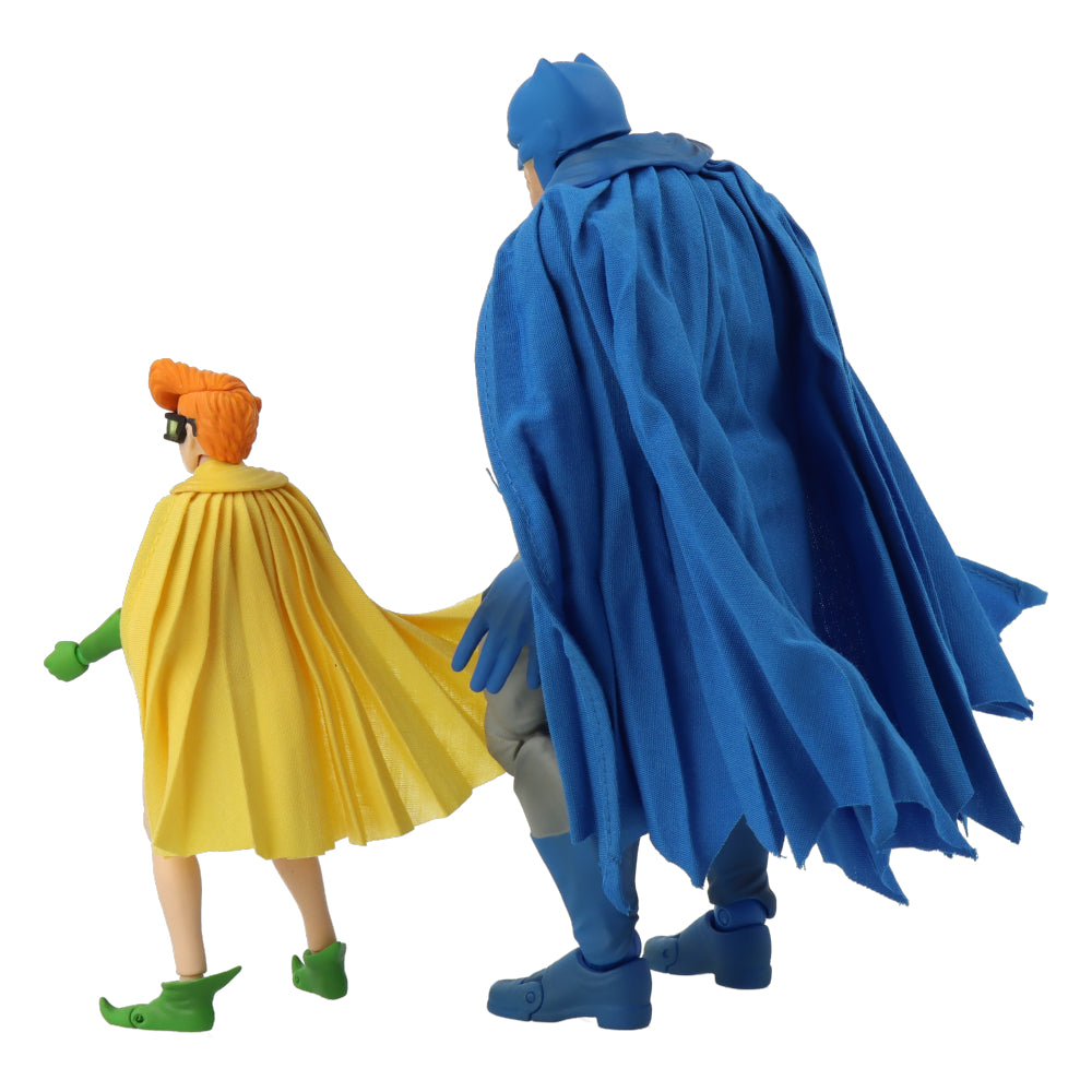 Mafex Batman Blue Version & Robin Action Figure Set - The Dark Knight Returns Collectible for Display & Play - Perfect for DC Fans, Collectors, and Gift Giving