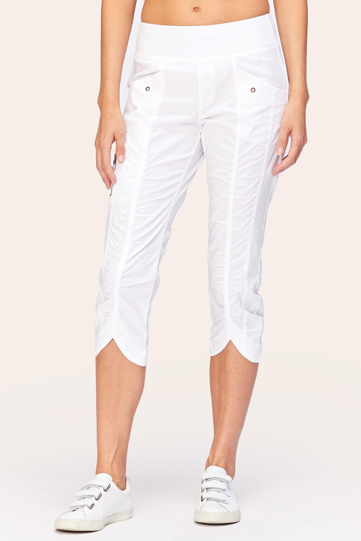 Iris Crop White T-Shirt - Women's Fashion Basic Tee for Casual Wear & Everyday Outfits | Perfect for Layering, Street Style & Summer Looks