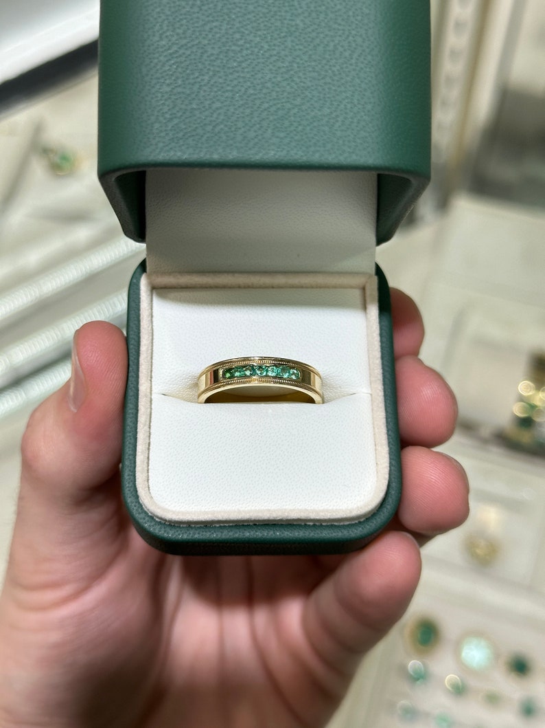 0.40tcw Medium Green Round Cut Men's Emerald Ring - 14K Gold Unisex Wedding Band for Engagement, Anniversary & Gift
