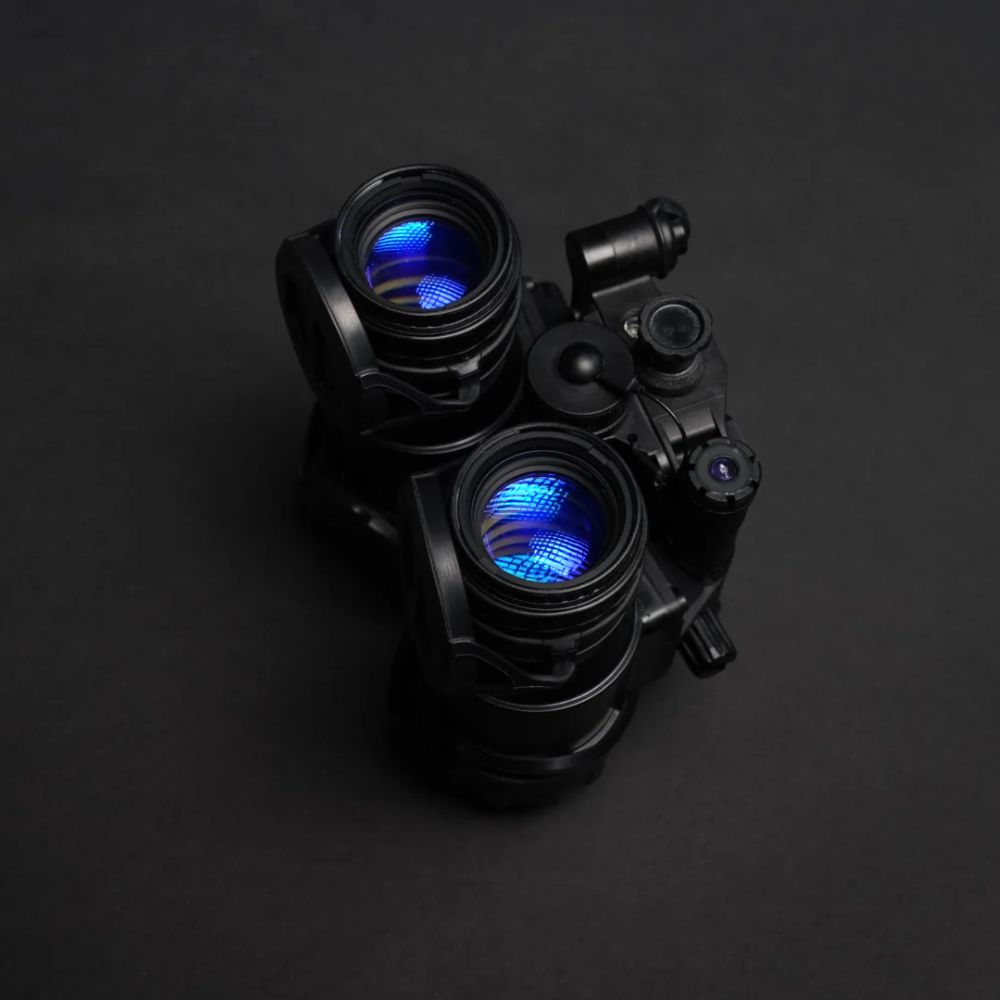 PVS-31D Gen 3 Night Vision Goggles with White Phosphor & IR Illuminator | Wilcox G24 Lite Helmet Mount | Tactical, Military, Hunting & Outdoor Night Vision Equipment