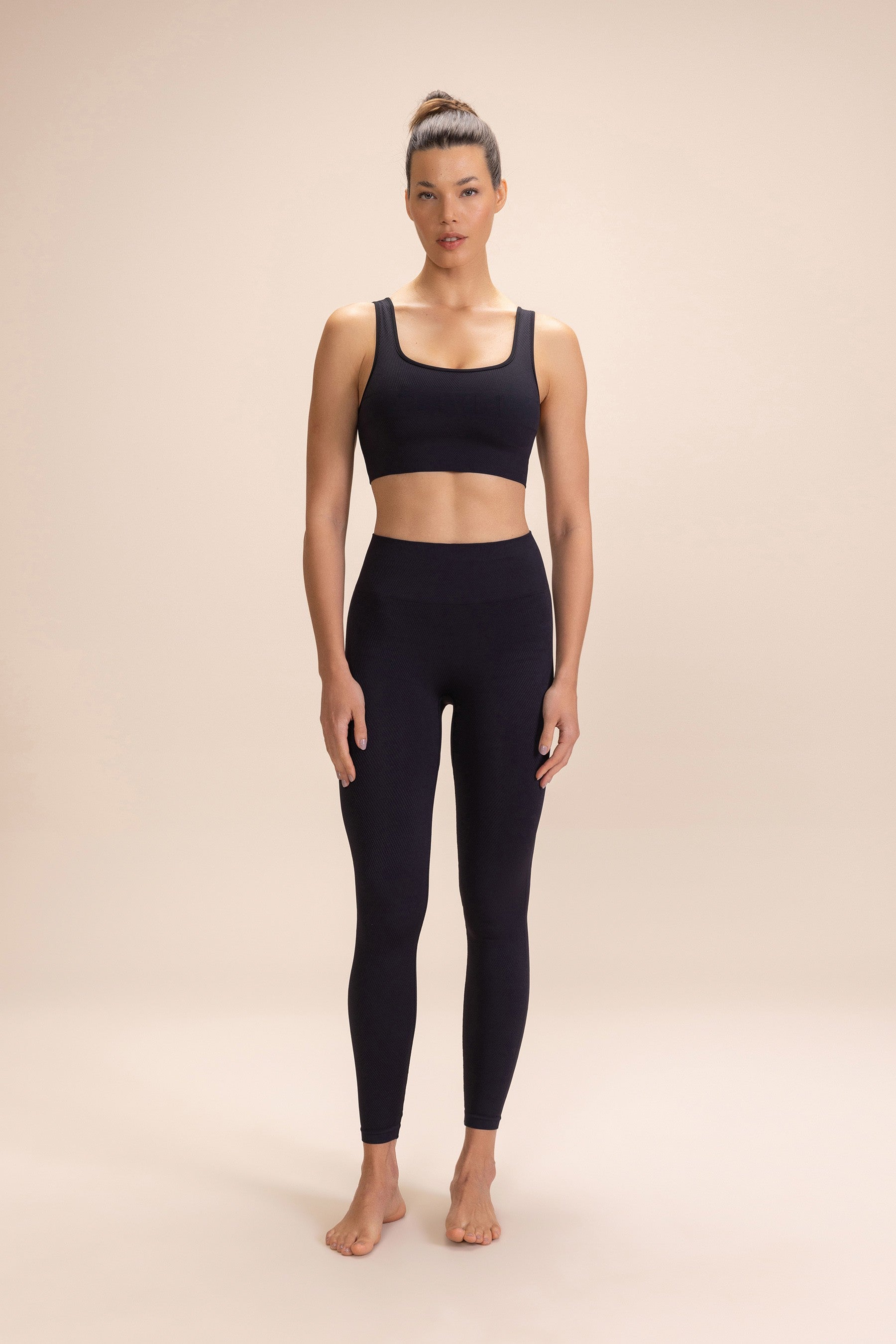High-Quality Seamless Sports Bra for Women - Comfortable Workout & Yoga Top - Perfect for Gym, Running, and Active Lifestyle