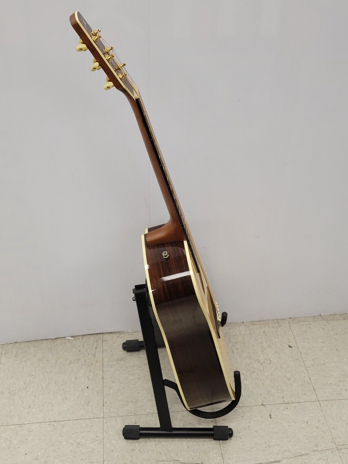 Seagull Artist Studio CMDEL Acoustic Guitar - Premium Handcrafted Guitar for Professional Musicians & Performers - Perfect for Live Shows, Studio Recording & Home Practice