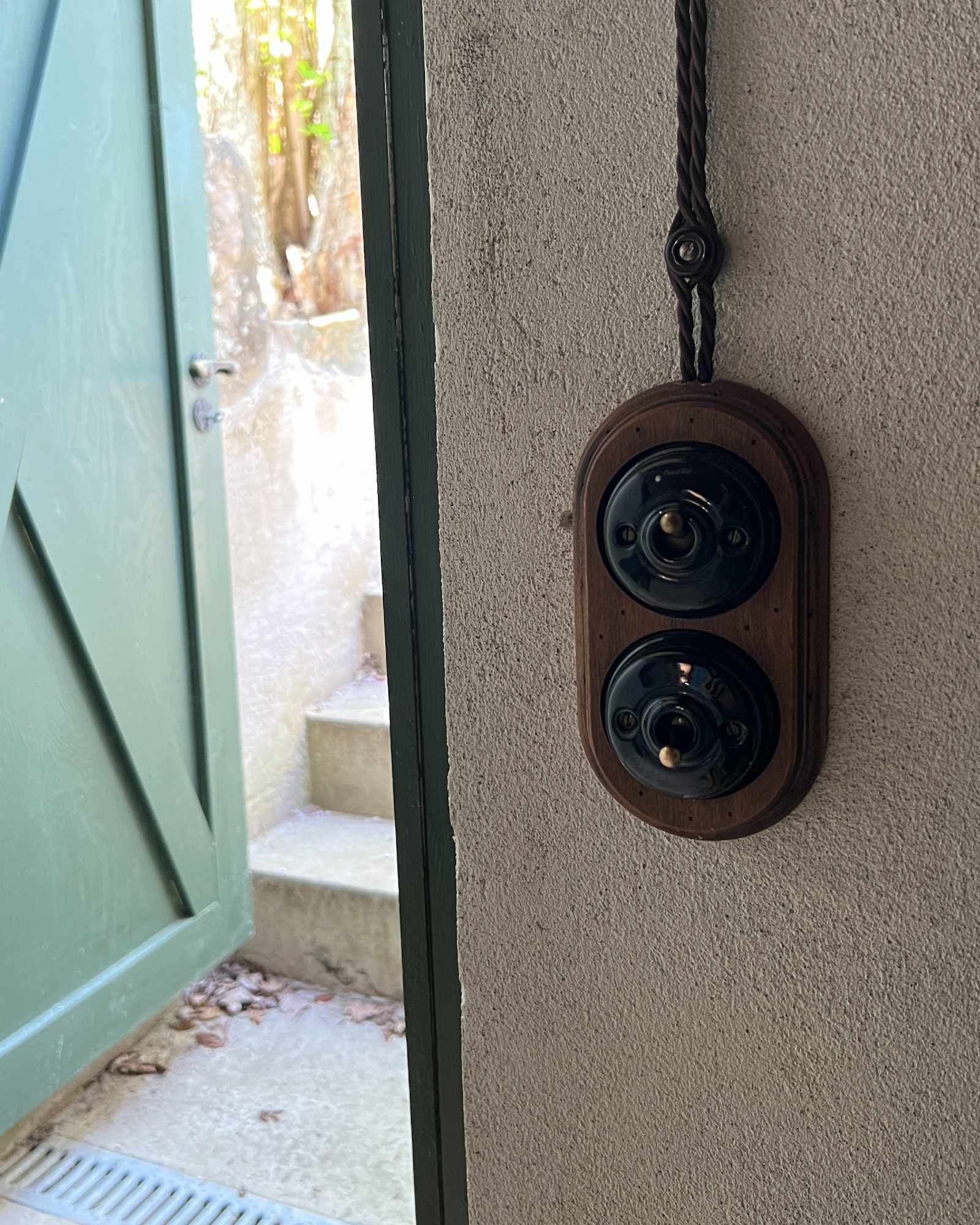 Black Porcelain/Antique Bronze Dimmer Switch - Perfect for Living Room, Bedroom, and Home Theater Lighting Control