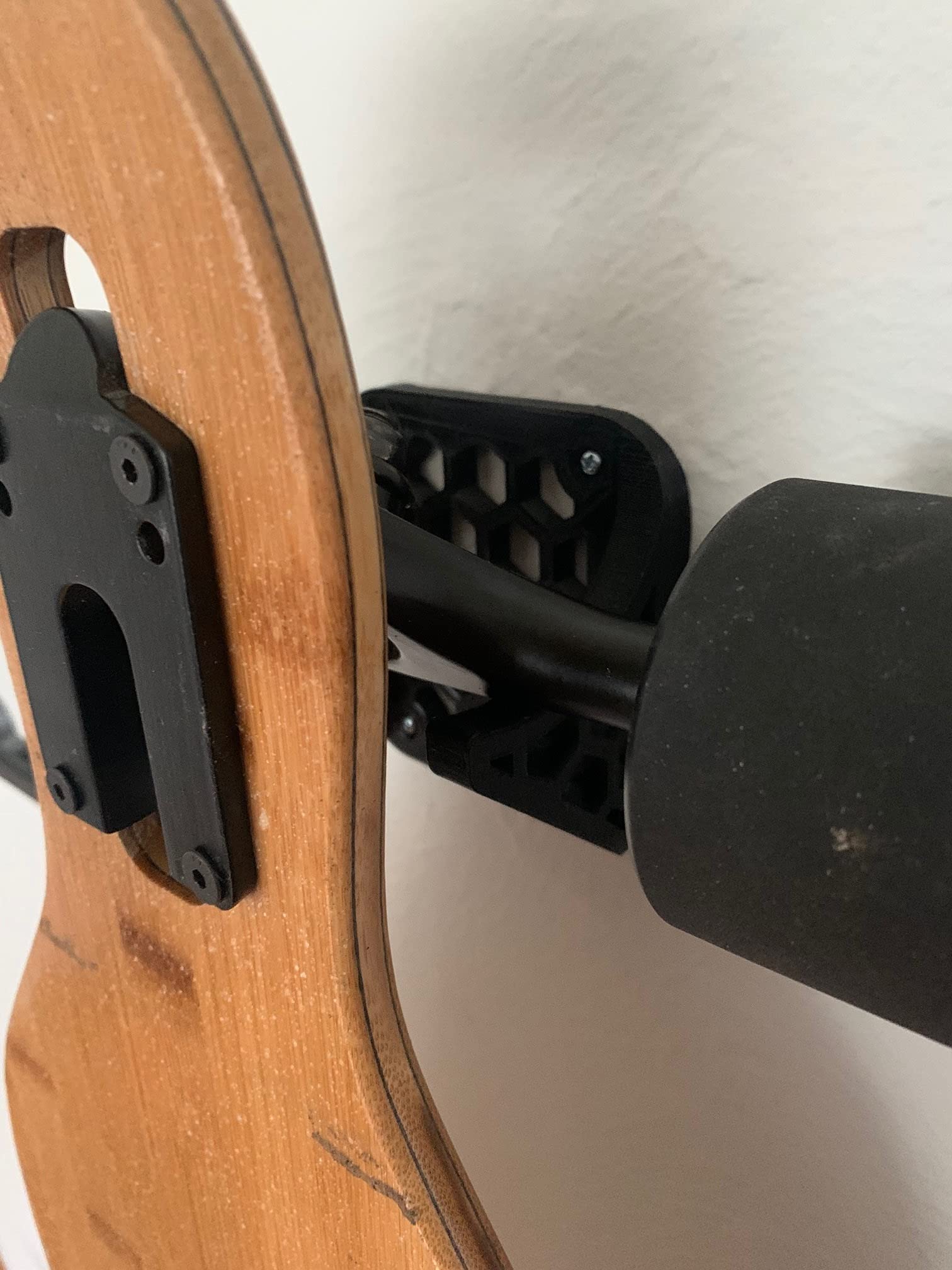 FRESHe Gray Skateboard & Longboard Wall Mount Hanger - Space-Saving Board Storage Rack for Home, Garage, or Dorm Room - Perfect for Displaying and Organizing Skateboards, Longboards, Cruisers