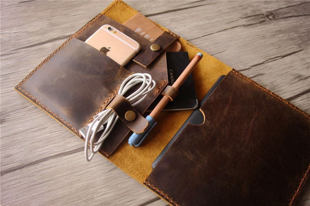Personalized Monogrammed Leather Case Cover for Kindle Paperwhite - Perfect for Reading, Travel & Gifts