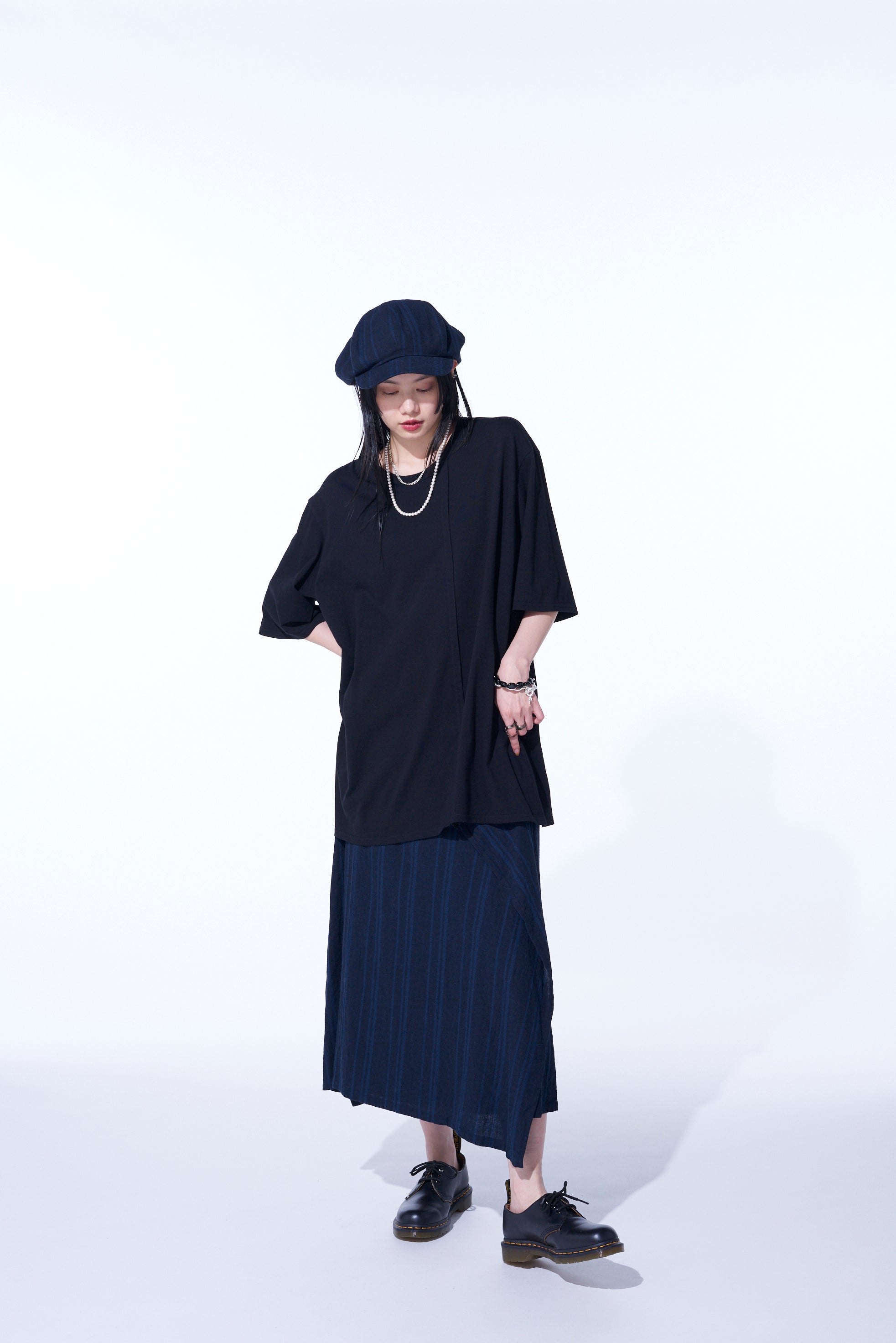 Soft Cotton Jersey Vertically Grafted T-Shirt with Side Slit Hem - Casual Streetwear & Layering Essential for Men & Women