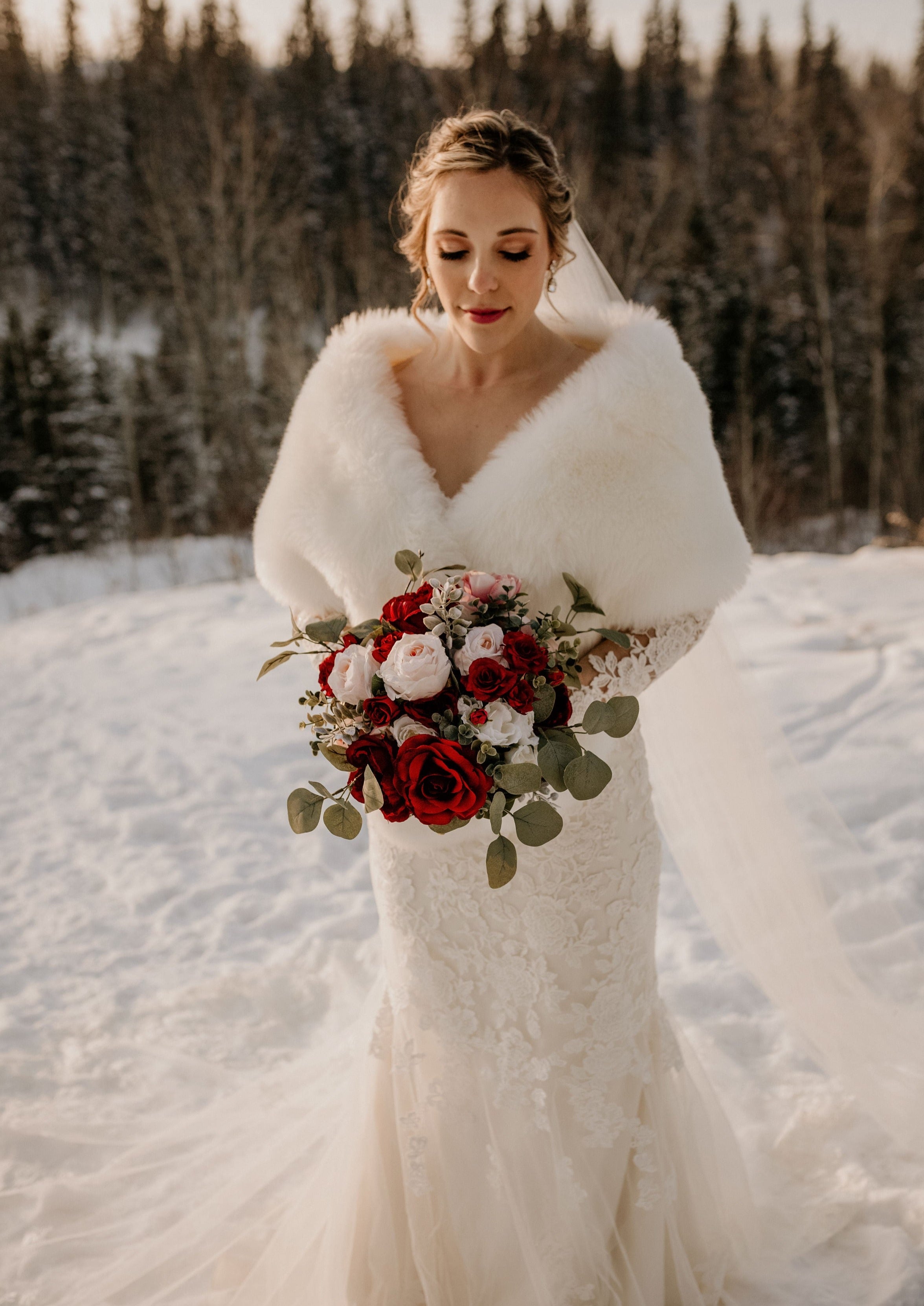 Ivory White Fur Shawl for Women - Soft & Luxurious Winter Wrap - Perfect for Parties, Weddings & Cold Weather (Lilian Wht01)