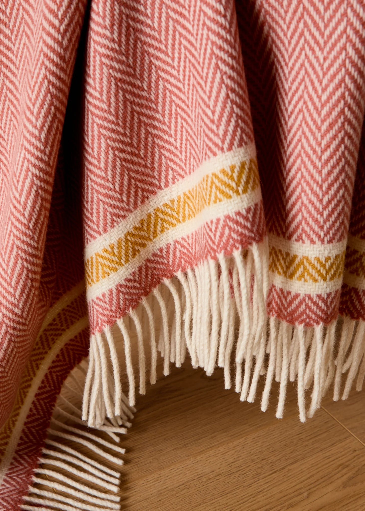 Luxury Foxford Cashmere and Lambswool Throw Blanket - Soft & Warm Inishcrone Design for Bed, Sofa & Travel - Perfect for Cozy Nights, Home Decor & Gifts