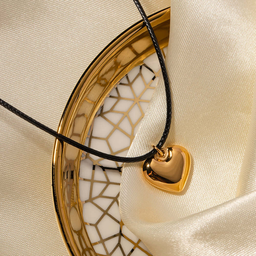 Elegant Black Cord Heart Pendant Necklace in Silver & Gold | Perfect for Valentine's Day Gifts, Anniversary Presents & Romantic Occasions | JDN009