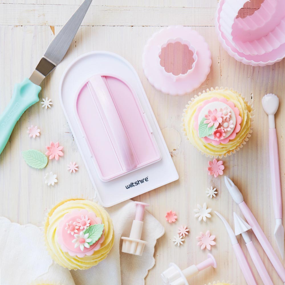 Professional Fondant Dual Smoother - 2-in-1 Cake Decorating Tool for Smooth Icing & Sharp Edges - Perfect for Wedding Cakes, Birthday Cakes & Fondant Crafts