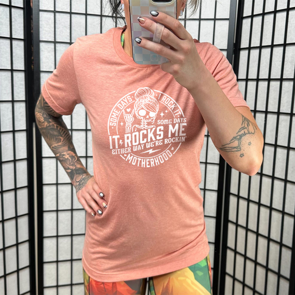 Unisex Funny Sarcastic T-Shirt - Some Days I Rock It Some Days It Rocks Me - Perfect for Casual Wear, Gifts & Everyday Outfits