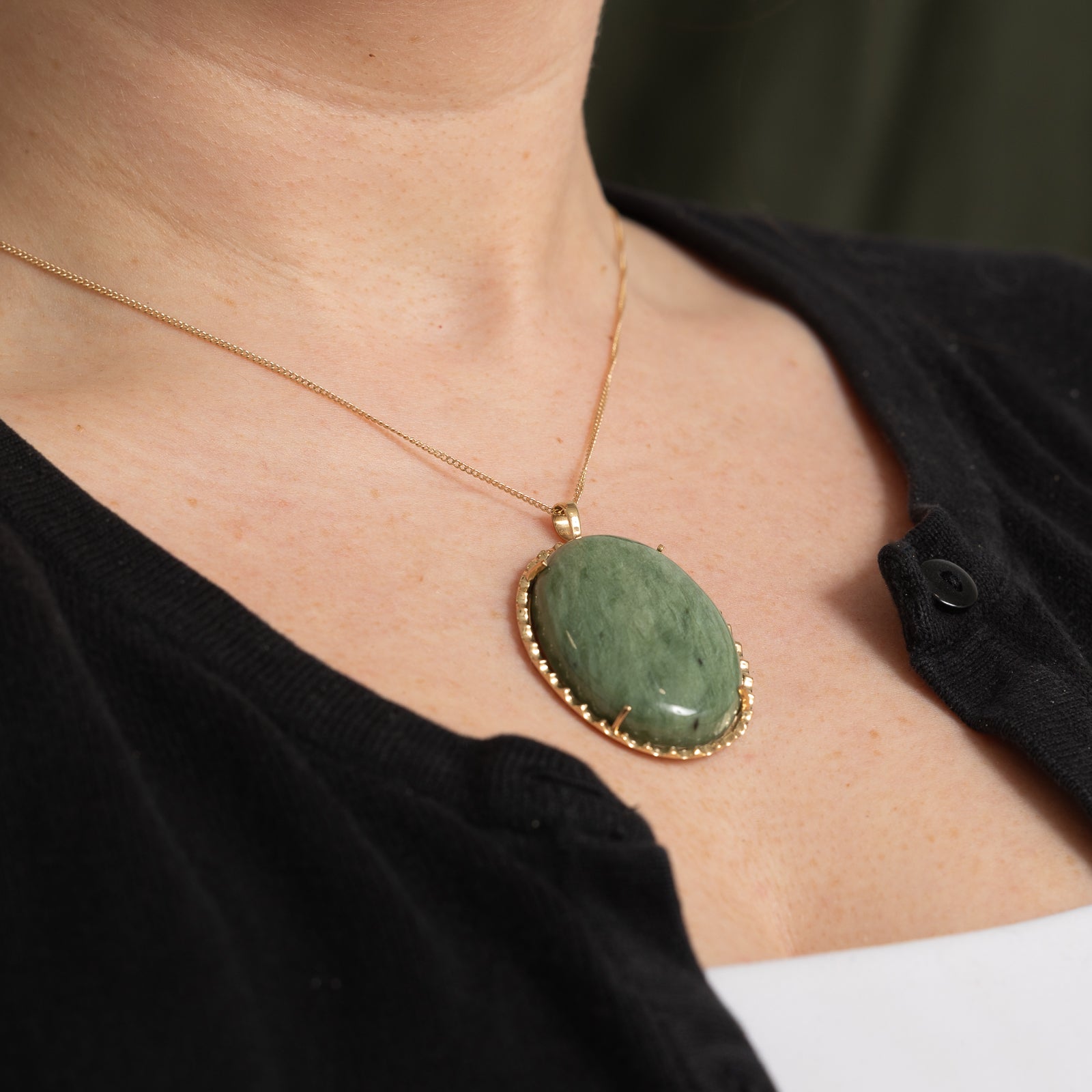 92.00ct Oval Cabochon Nephrite Jade Pendant - Natural Green Gemstone Jewelry for Women - Perfect for Necklaces, Gift Giving & Spiritual Healing