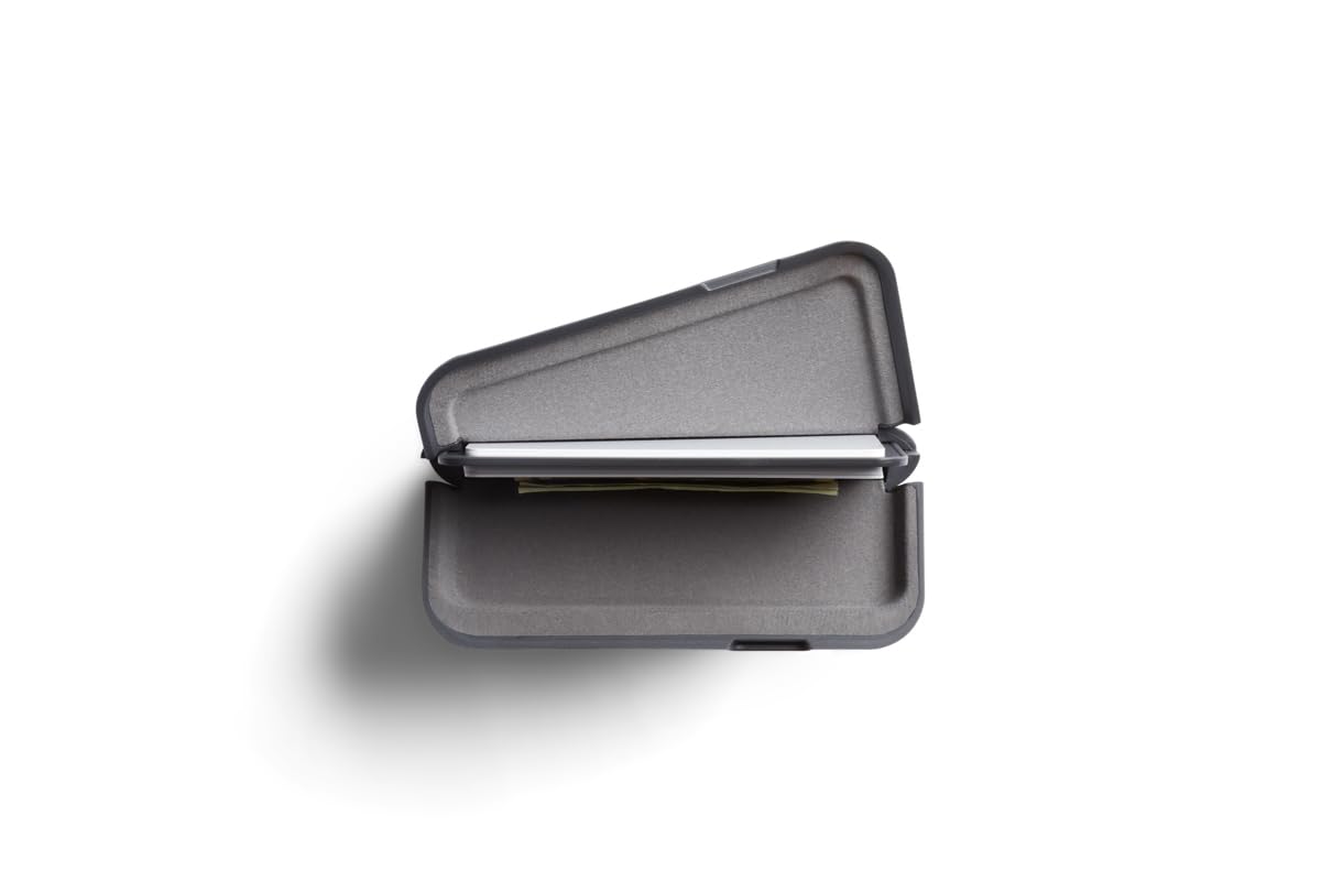 Bellroy Flip Case Second Edition – Slim Card Holder & RFID Blocking Hardshell Wallet in Terracotta | Perfect for Travel, Everyday Carry & Minimalist Lifestyle