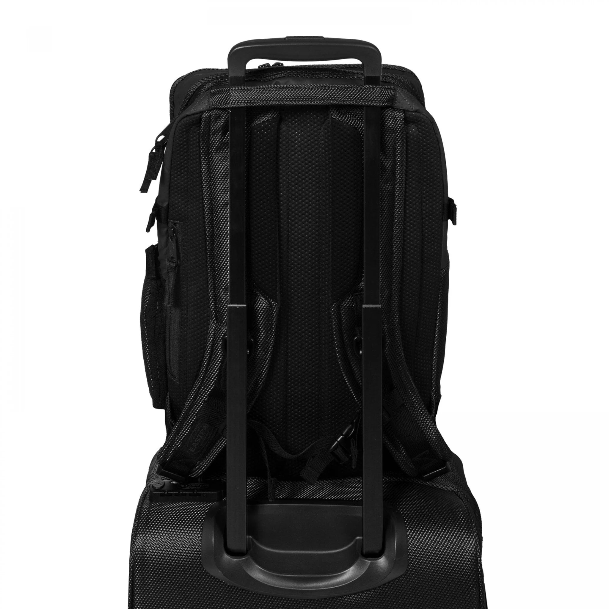 Eastpak Tecum L CNNCT Backpack - Lightweight Laptop Backpack for School, Travel & Work - Durable Water-Resistant Coat for Everyday Use