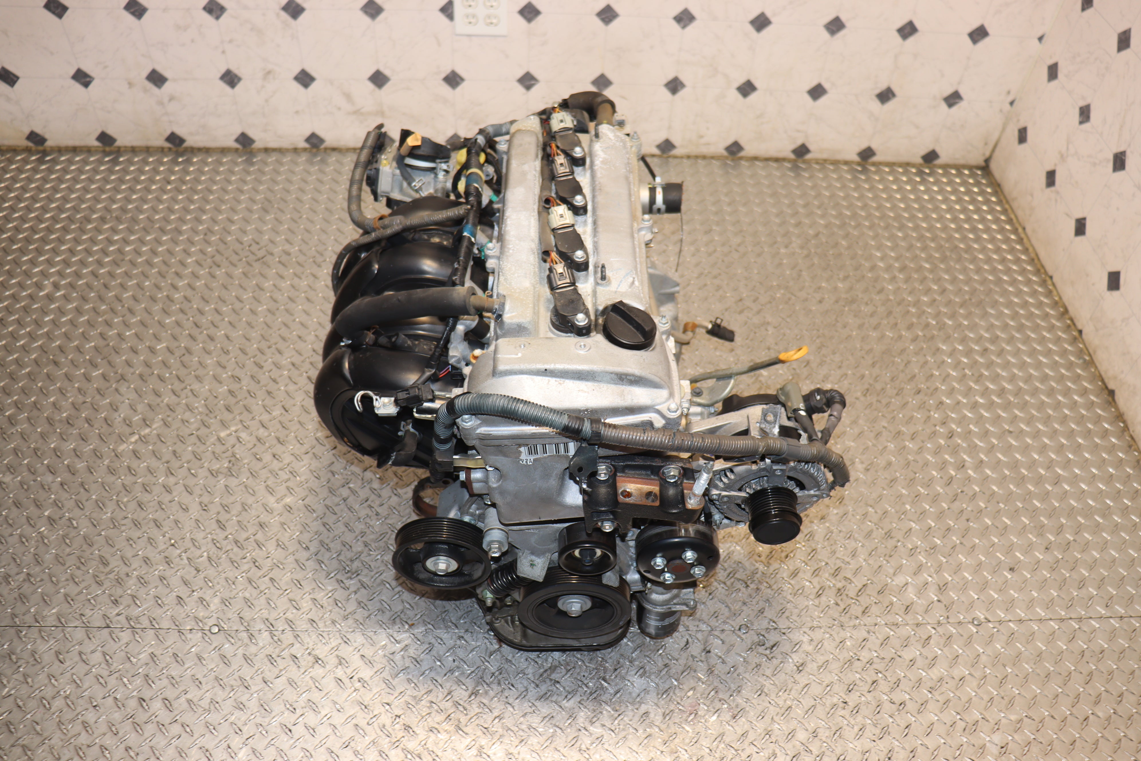 JDM 2AZ-FE 2.4L DOHC VVTI Engine for 2008-2015 Scion xB - High Performance Replacement Engine for Smooth Driving & Daily Commutes
