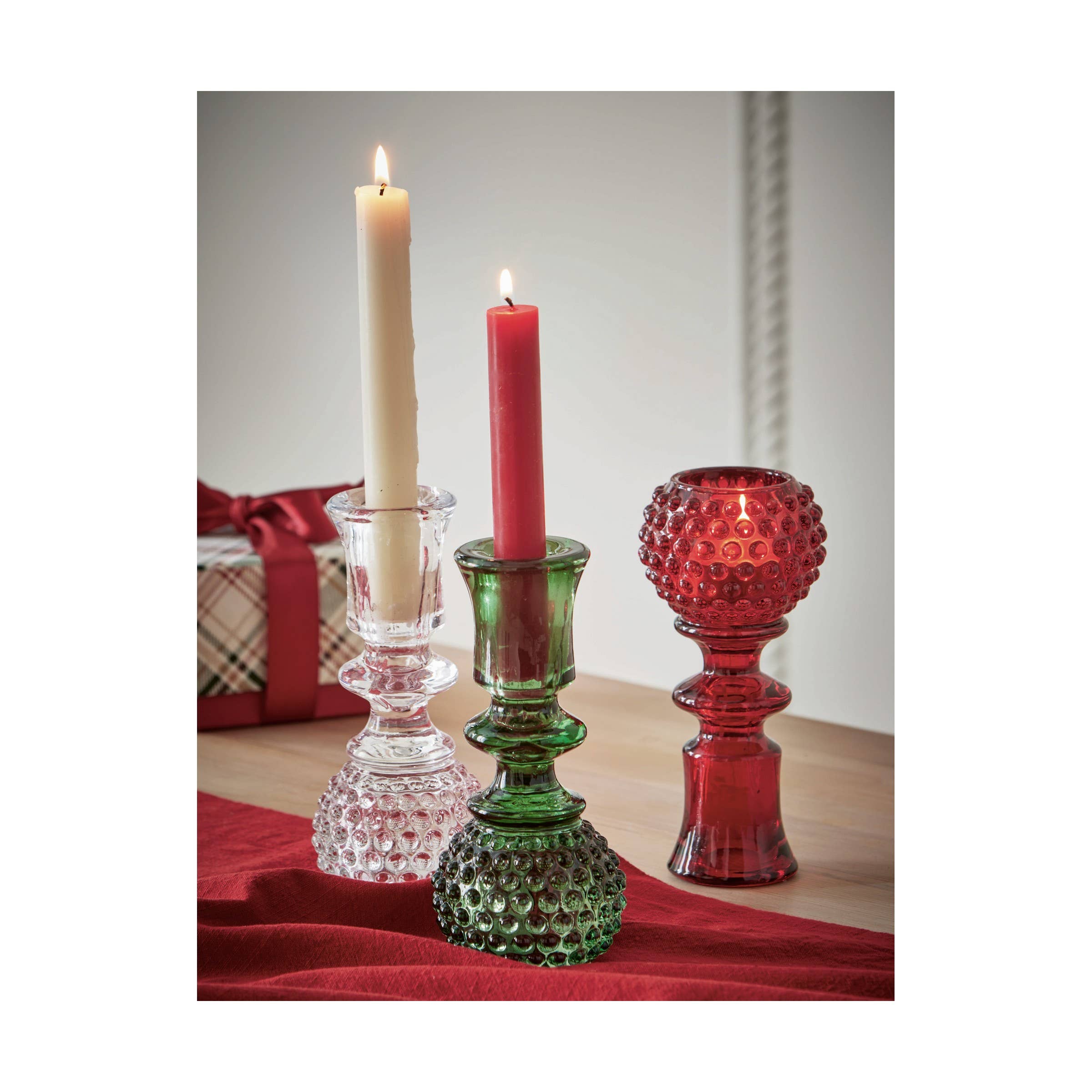 Vintage Hobnail Glass Tealight and Taper Candle Holder - Elegant Home Decor for Weddings, Parties, and Romantic Ambiance