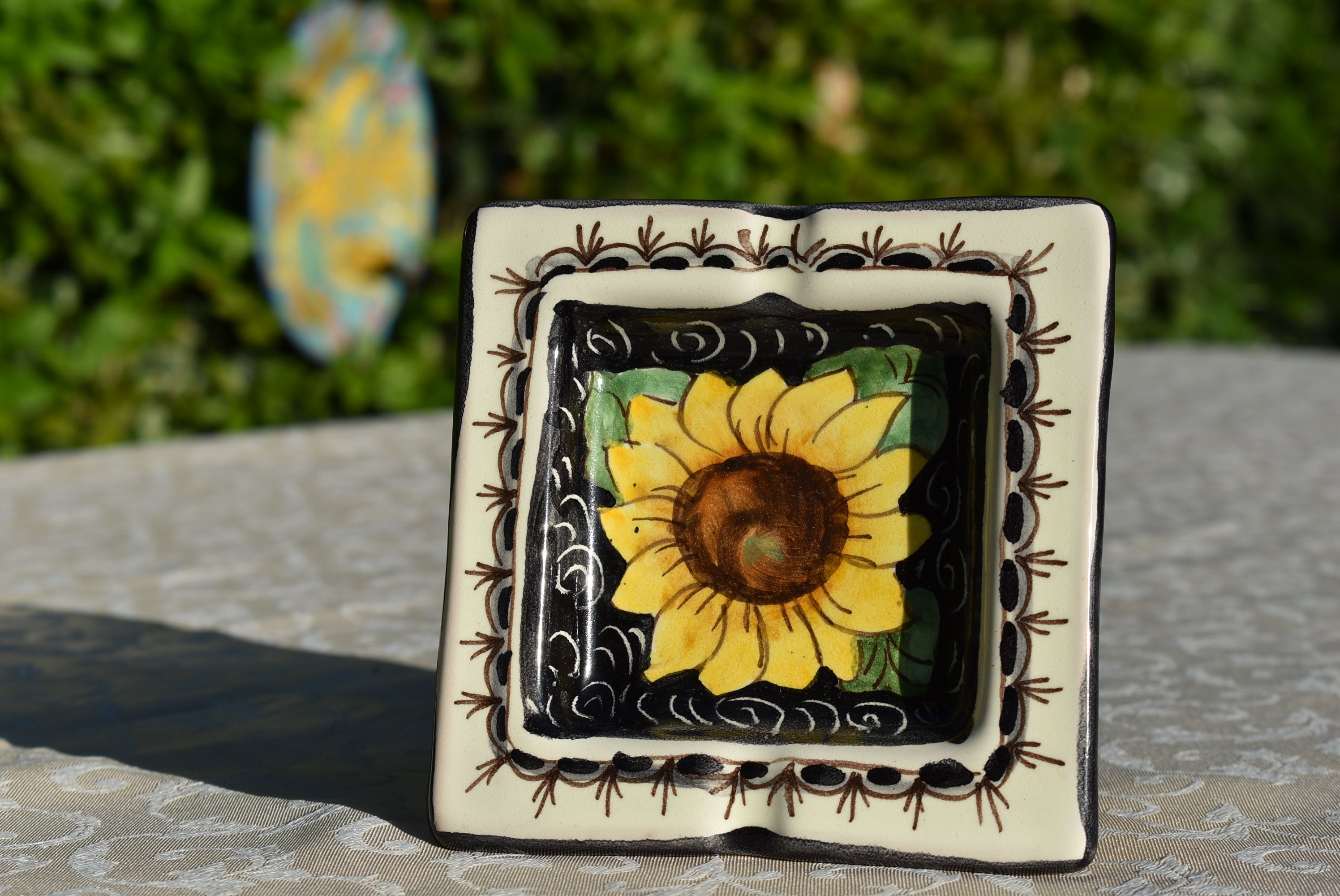 Ceramic Ashtray - Elegant and Durable for Indoor & Outdoor Use - Perfect for Home, Office, and Patio