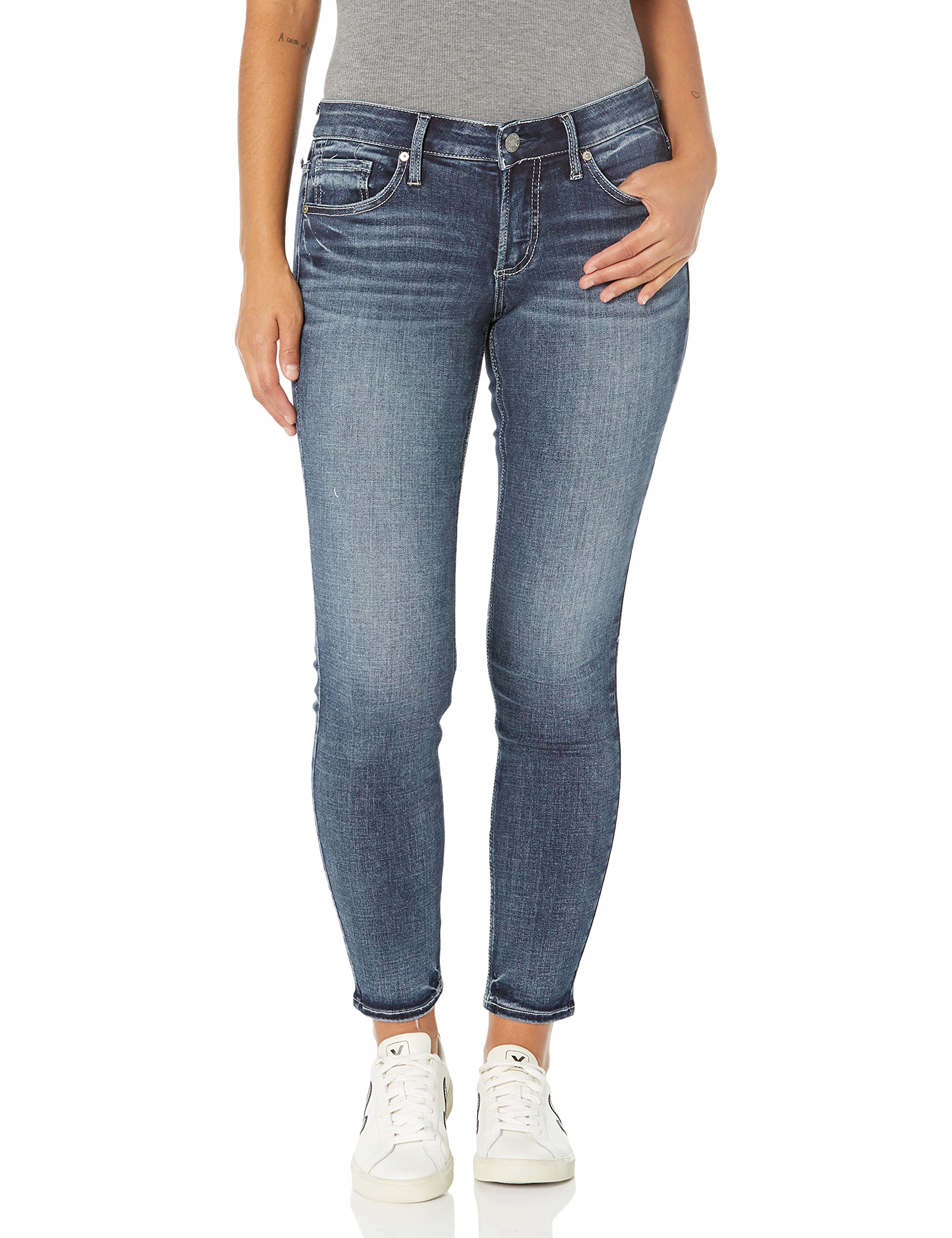 Silver Jeans Co. Women's Britt Low Rise Skinny Jeans - Stretch Denim Pants for Casual Wear & Night Out | Comfortable Slim Fit Jeans for Everyday Style