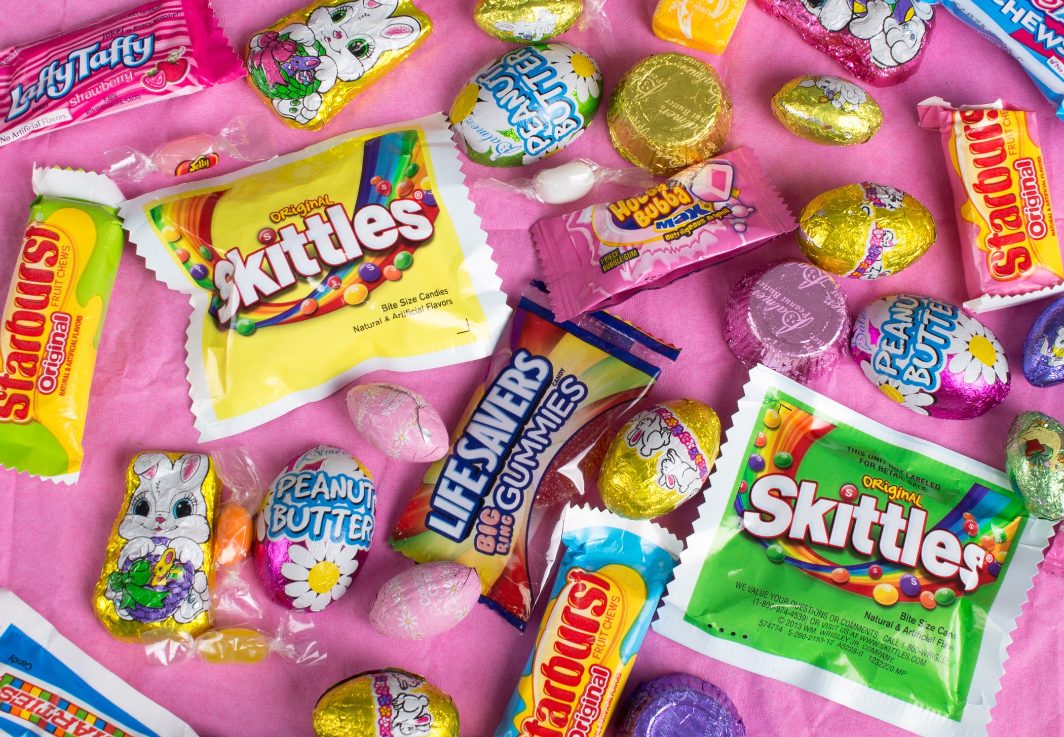 500 Bulk Filled Easter Eggs for Egg Hunt - Assorted Styles with Branded Candy, Chocolate & Toys - Perfect for Easter Parties, School Events & Family Gatherings