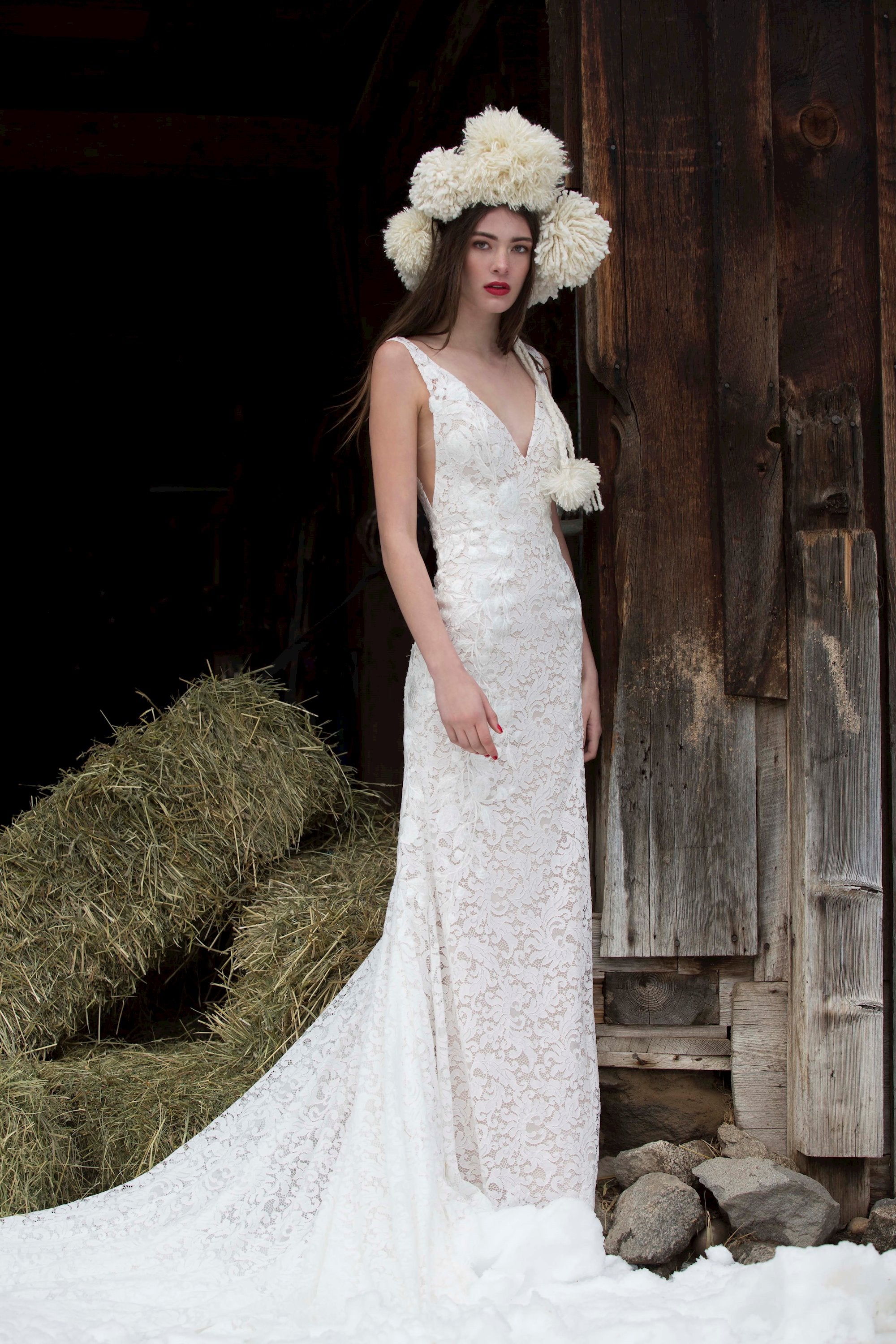 Willowby by Watters Bluma Wedding Dress - Elegant Lace Bridal Gown for Beach, Garden & Outdoor Ceremonies