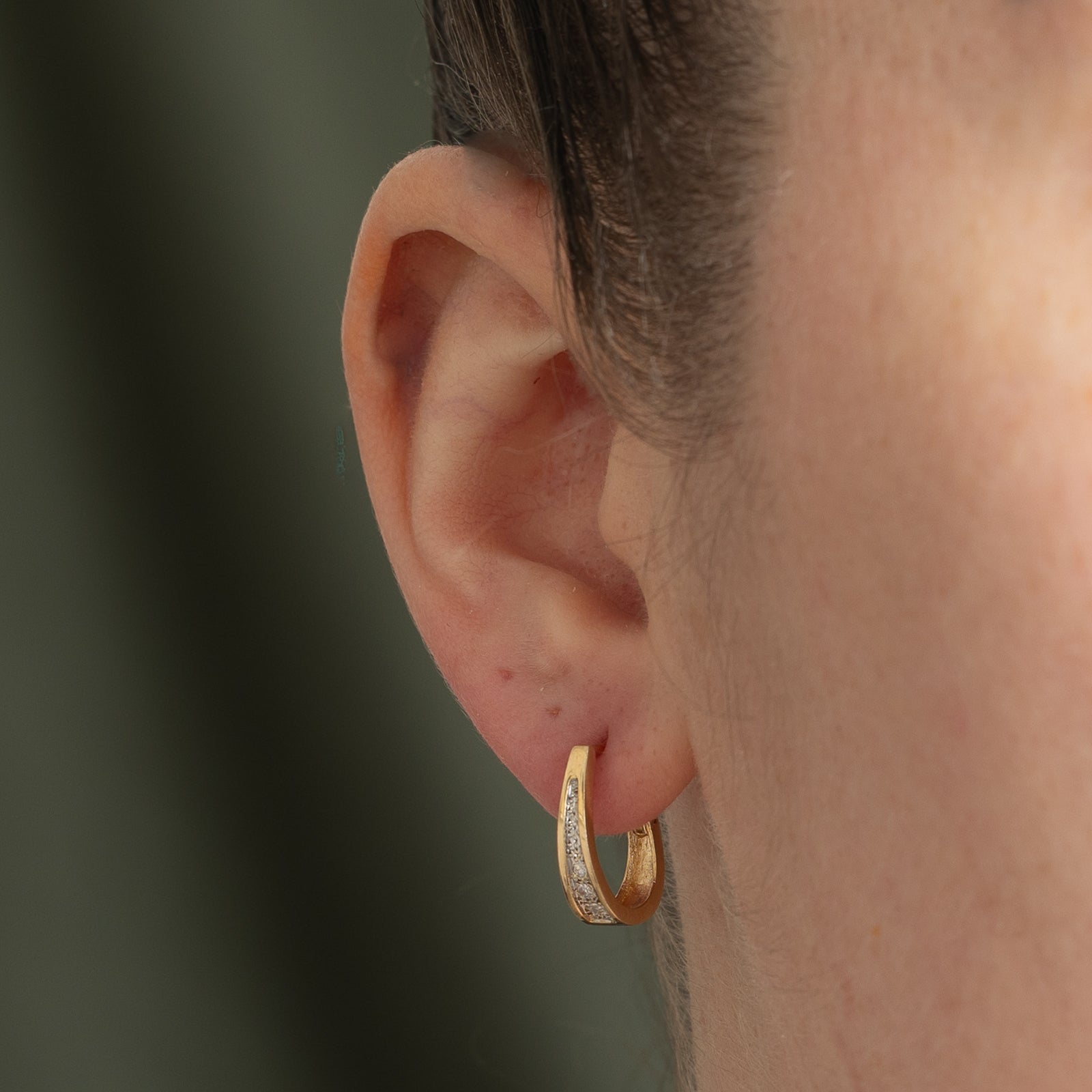 14K Gold Diamond Hoop Earrings for Women | 0.07 Carat Total Weight (ctw) | Elegant Everyday Jewelry & Perfect Gift for Birthday, Anniversary or Valentine's Day