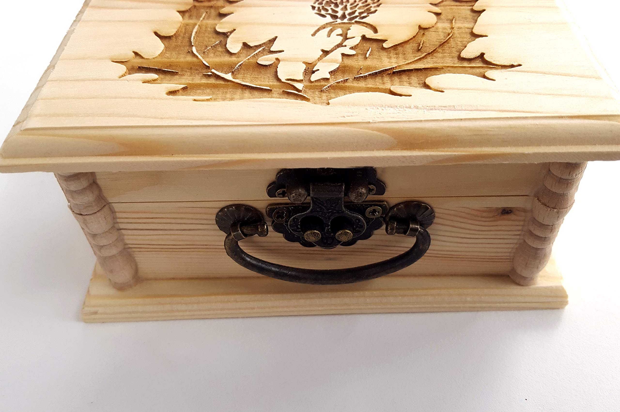 Personalized Scottish Thistle Wooden Keepsake Box with Latch - Custom Engraved Gift for Anniversary, Wedding & Home Decor (Perfect for Jewelry Storage & Memory Keepsakes)