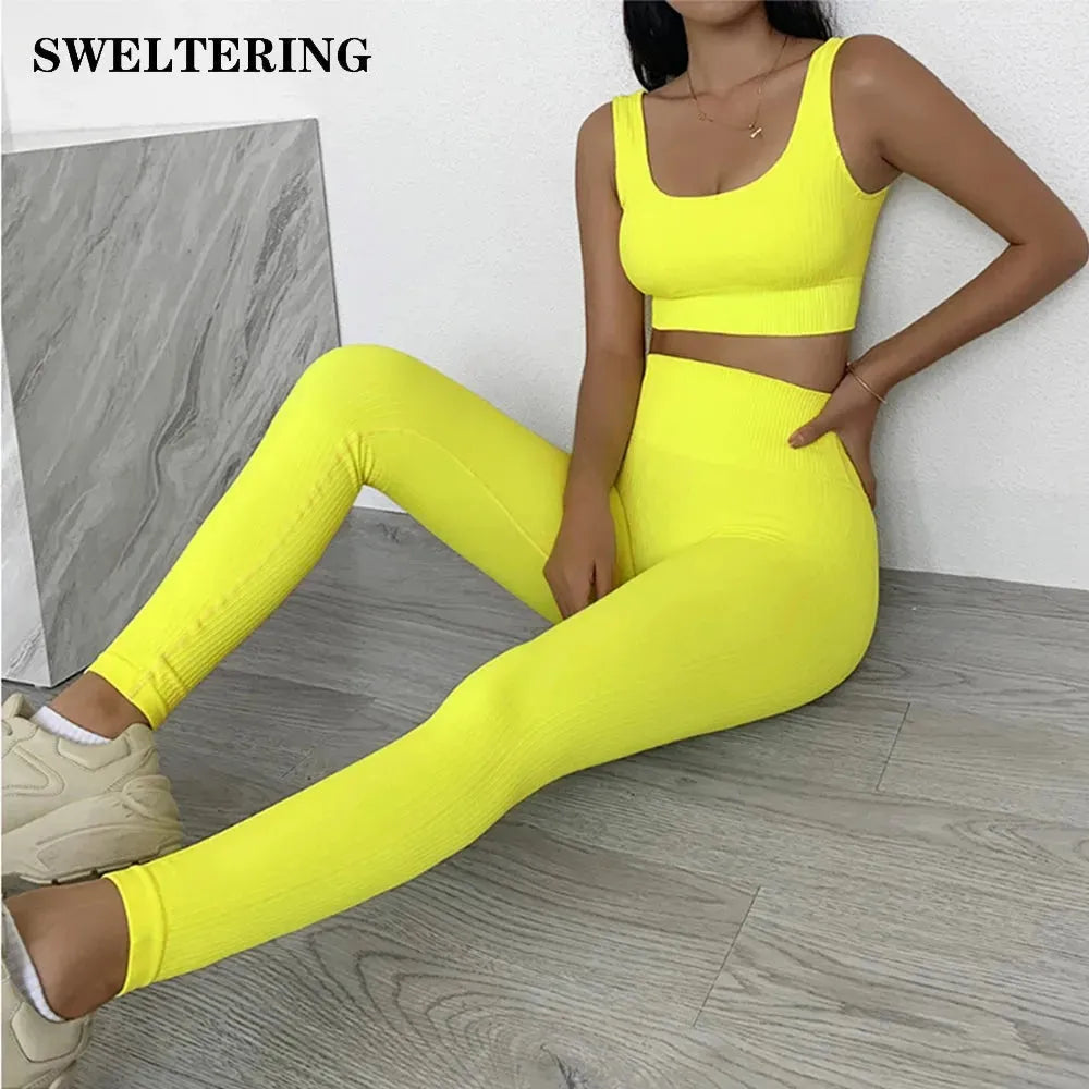 2-Piece Seamless Women's Yoga Outfit - Push Up Sports Bra & High Waist Leggings Gym Set for Workouts, Running & Yoga | Moisture-Wicking Activewear for Women